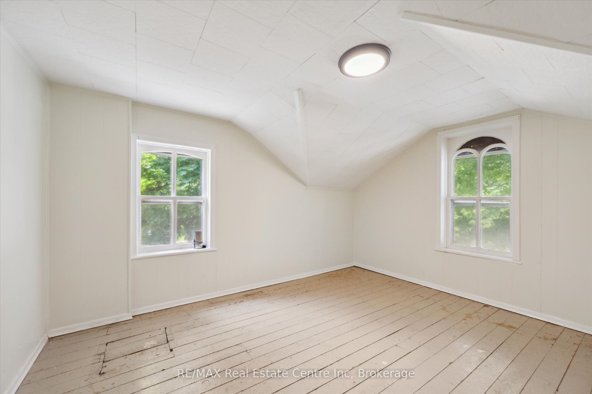 46 Wellington Road 19 Road Property Photo 18