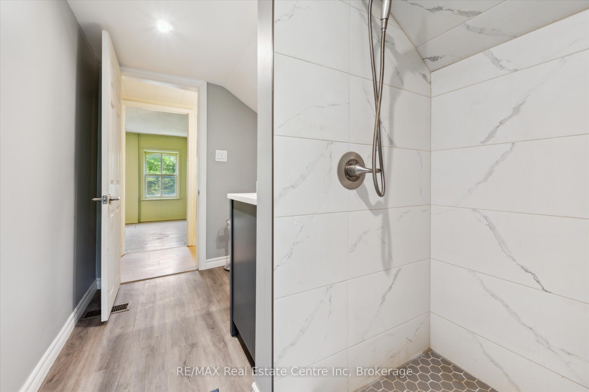 46 Wellington Road 19 Road Property Photo 21