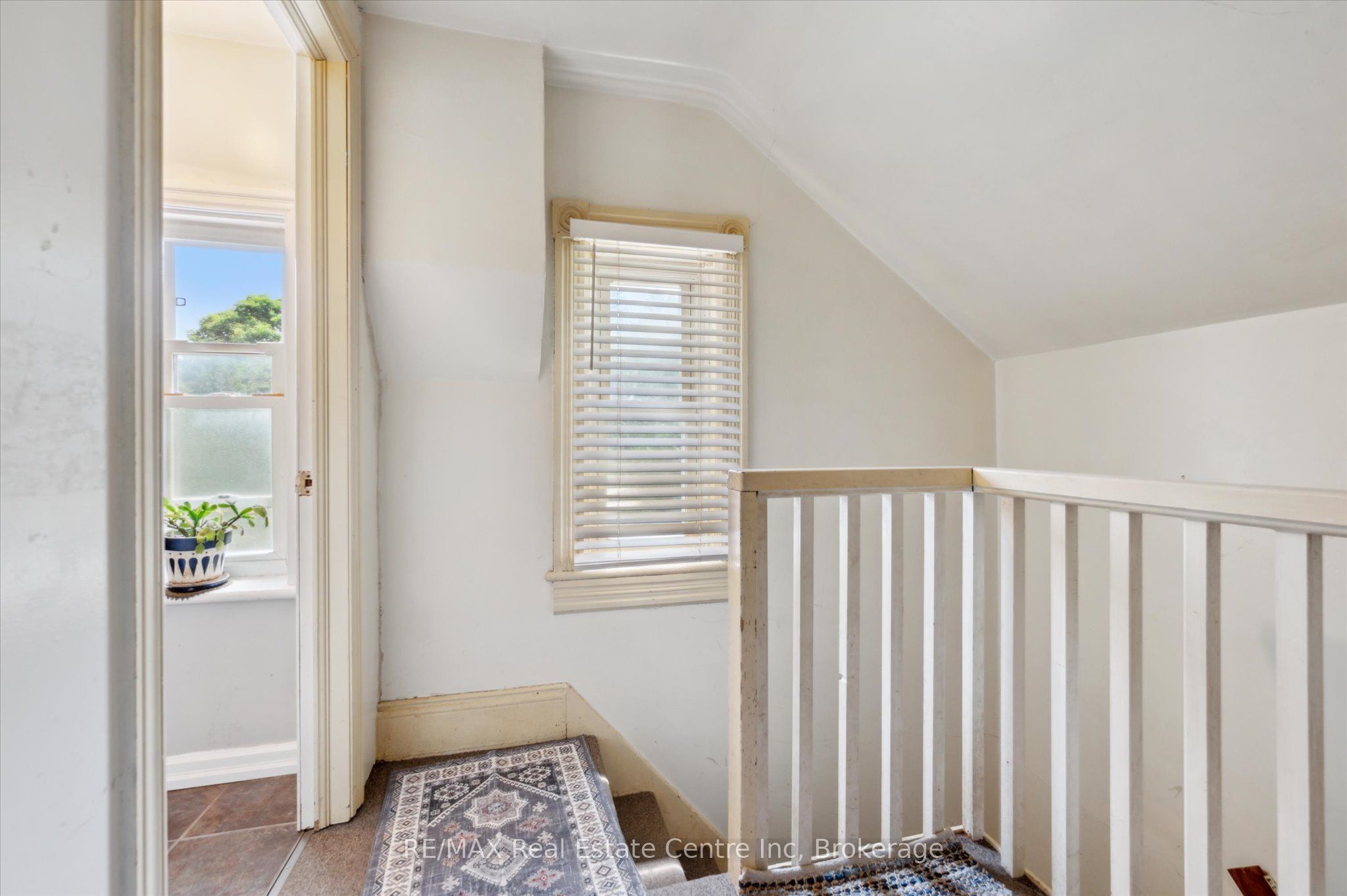 46 Wellington Road 19 Road Property Photo 29