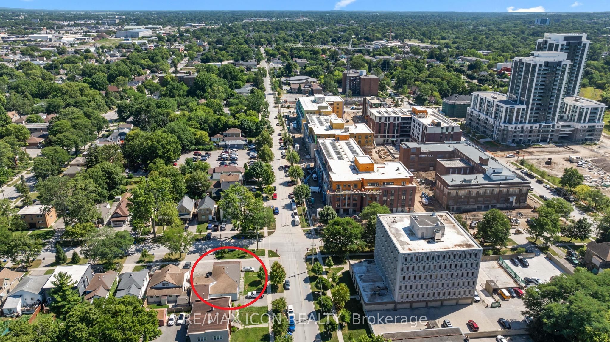 131 Waterloo Street Property Photo 5
