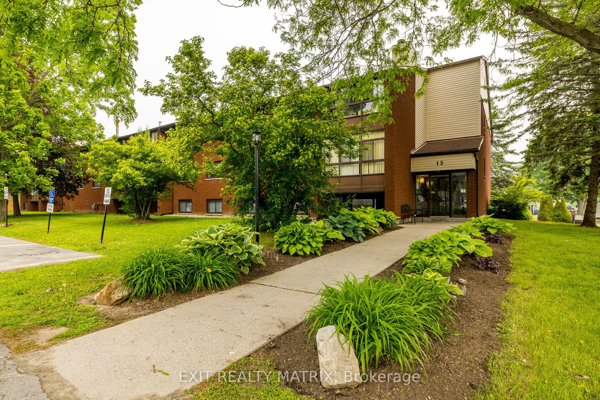 #104 - 15 Findlay Avenue Property Photo 1