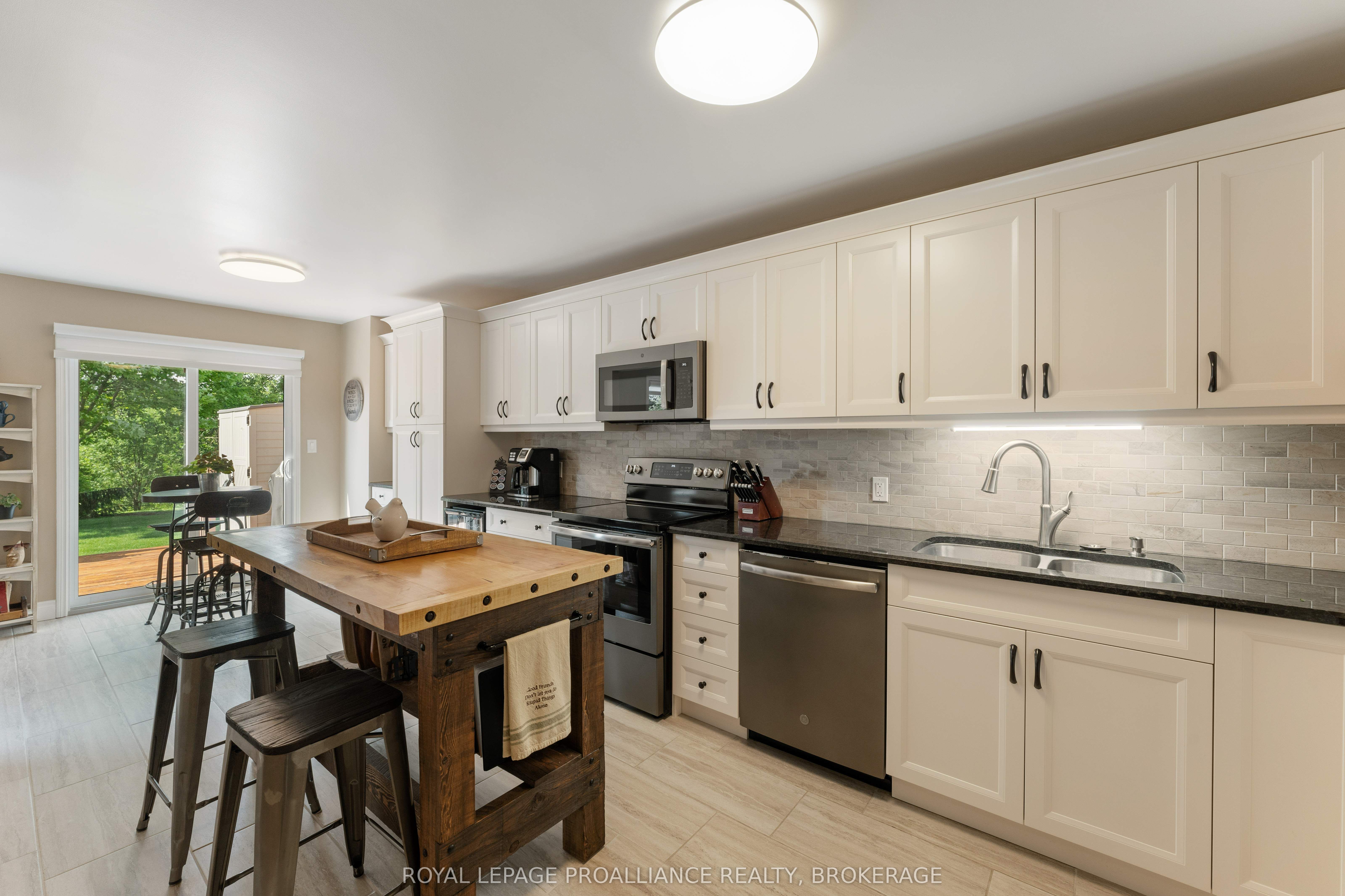 701 Davis Drive 8 Property Photo 11