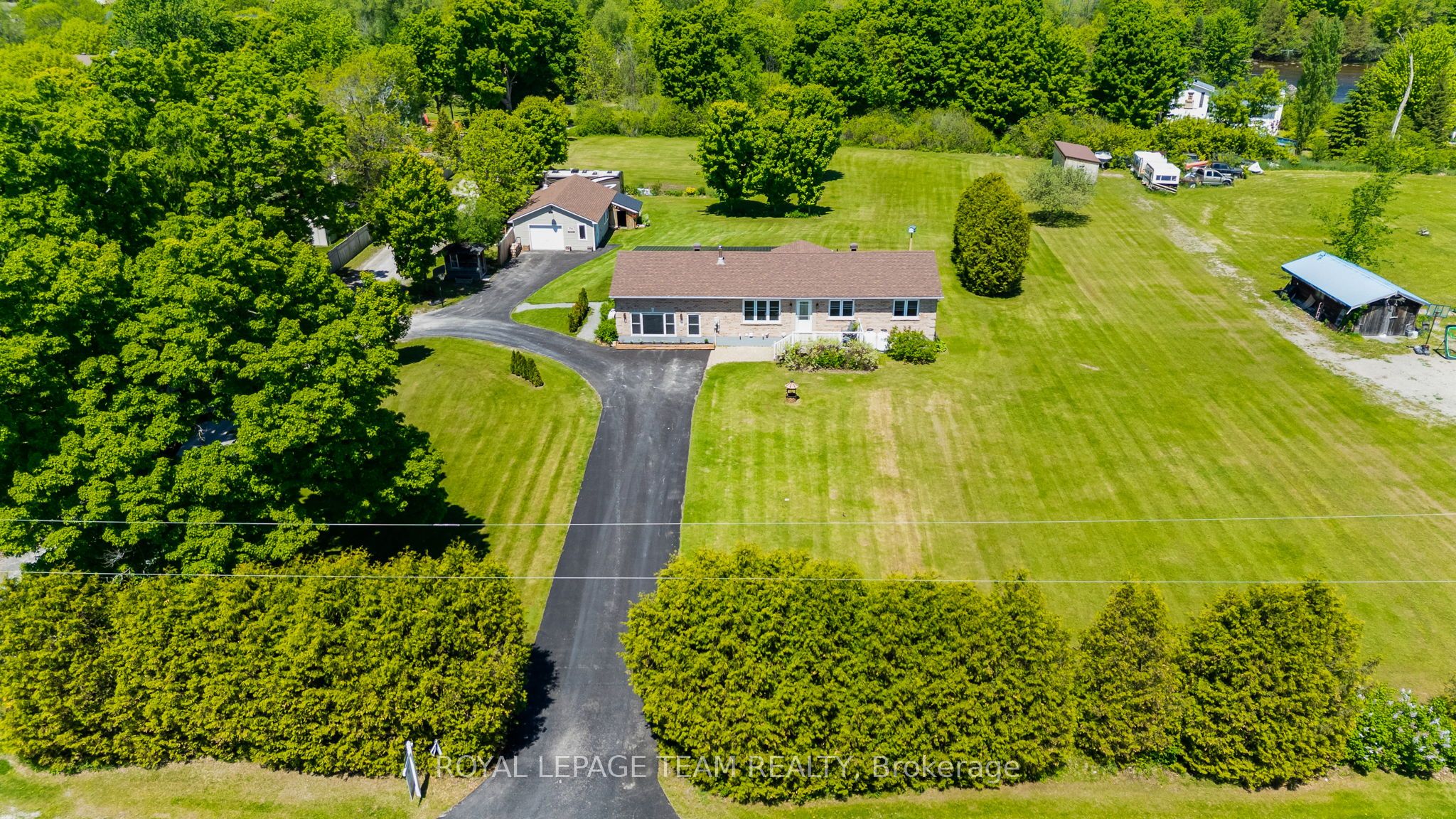 419 Lake Avenue Property Photo 1