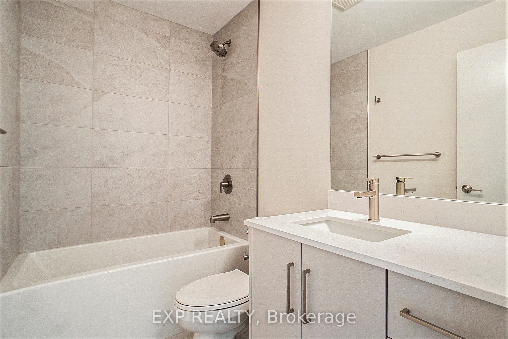 158 Laval Street N Unit # 7 Property Photo 11