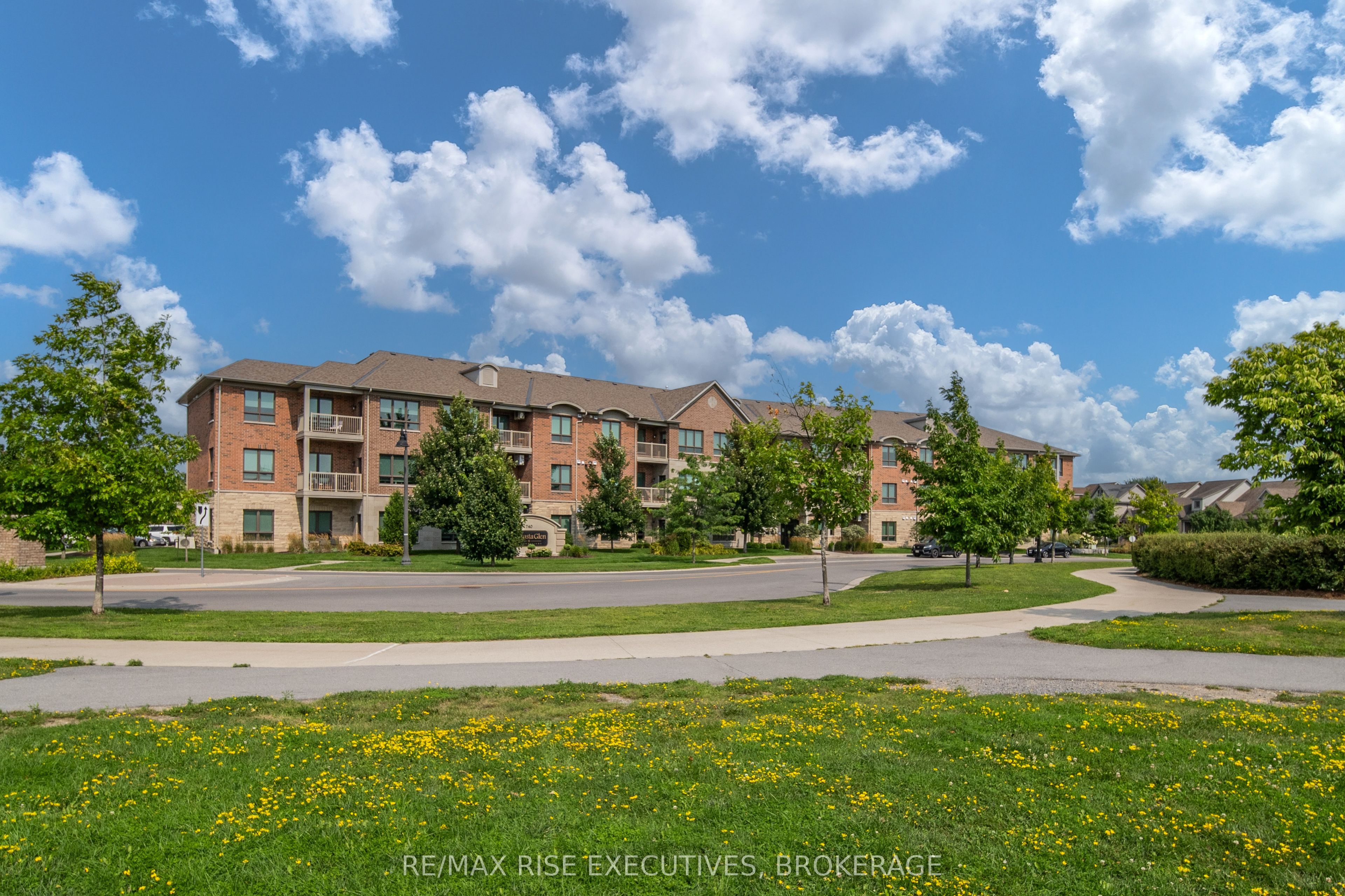 #310 - 740 Augusta Drive Property Photo 1