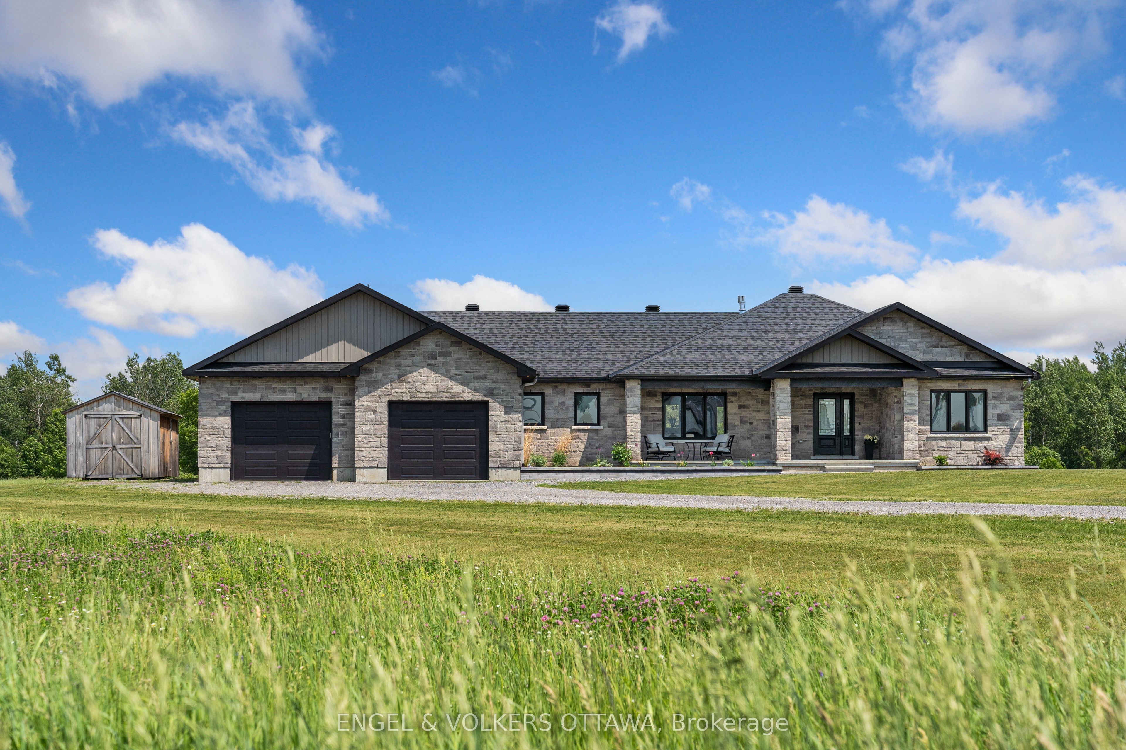 3415 Stagecoach Road Property Photo 1