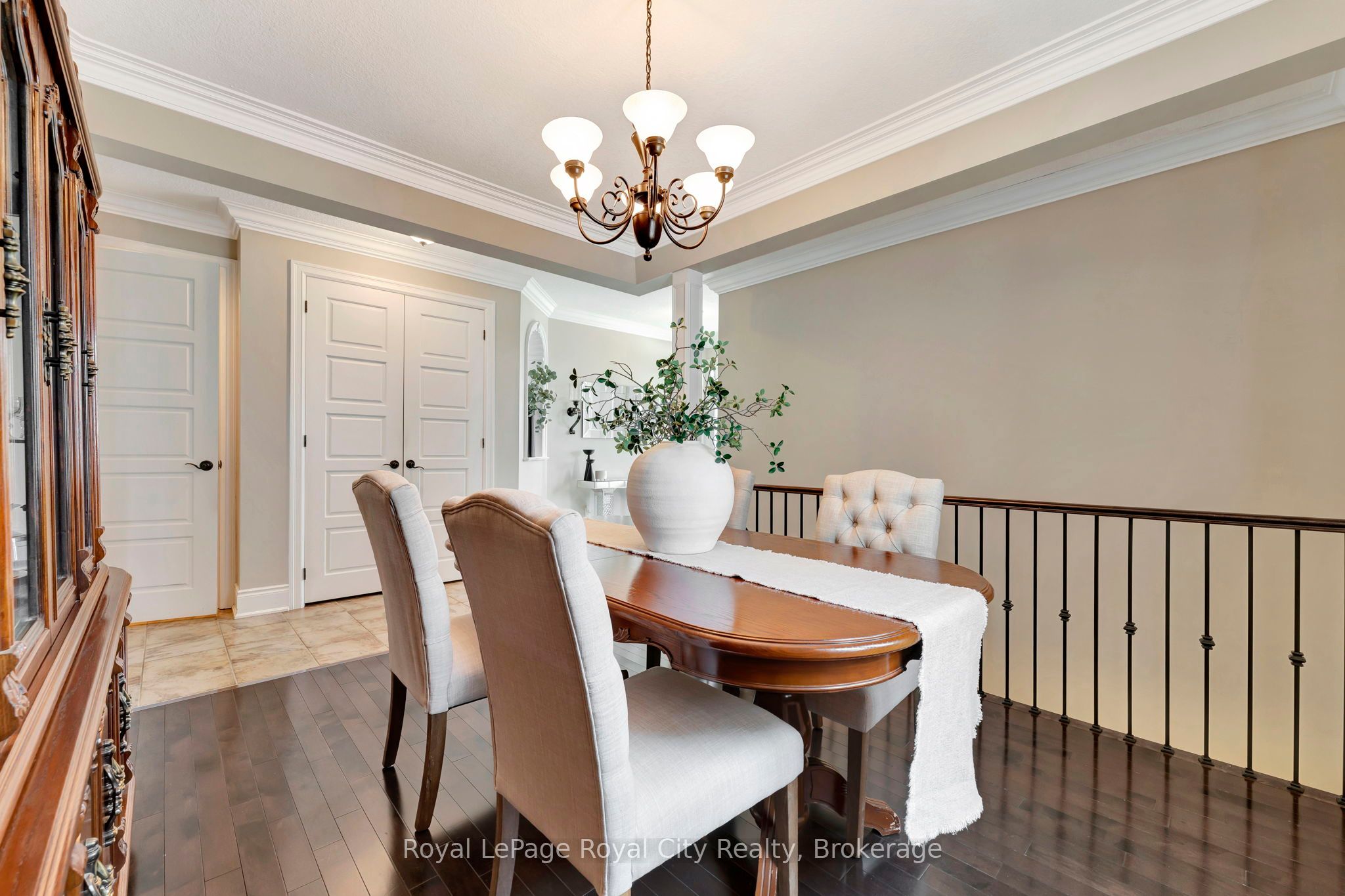 114 Aberfoyle Mill Crescent Property Photo 12