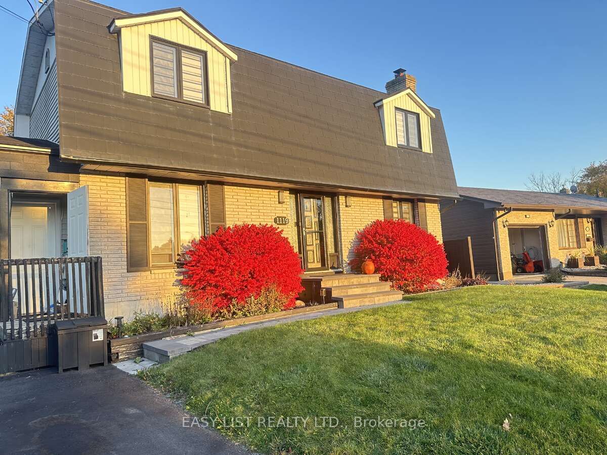 1119 St-jacques Street Property Photo 1