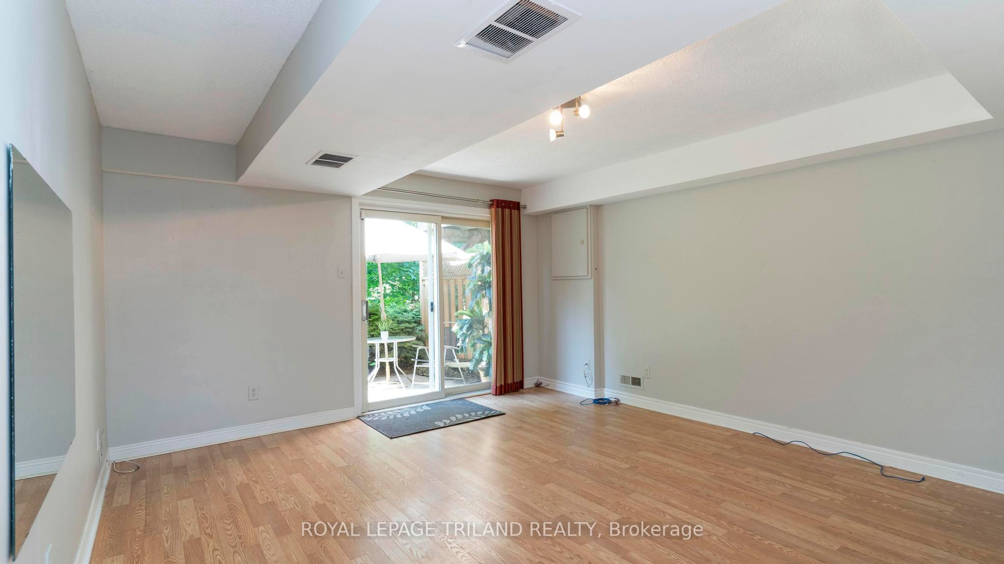 1241 Hamilton Road 7 Property Photo 16