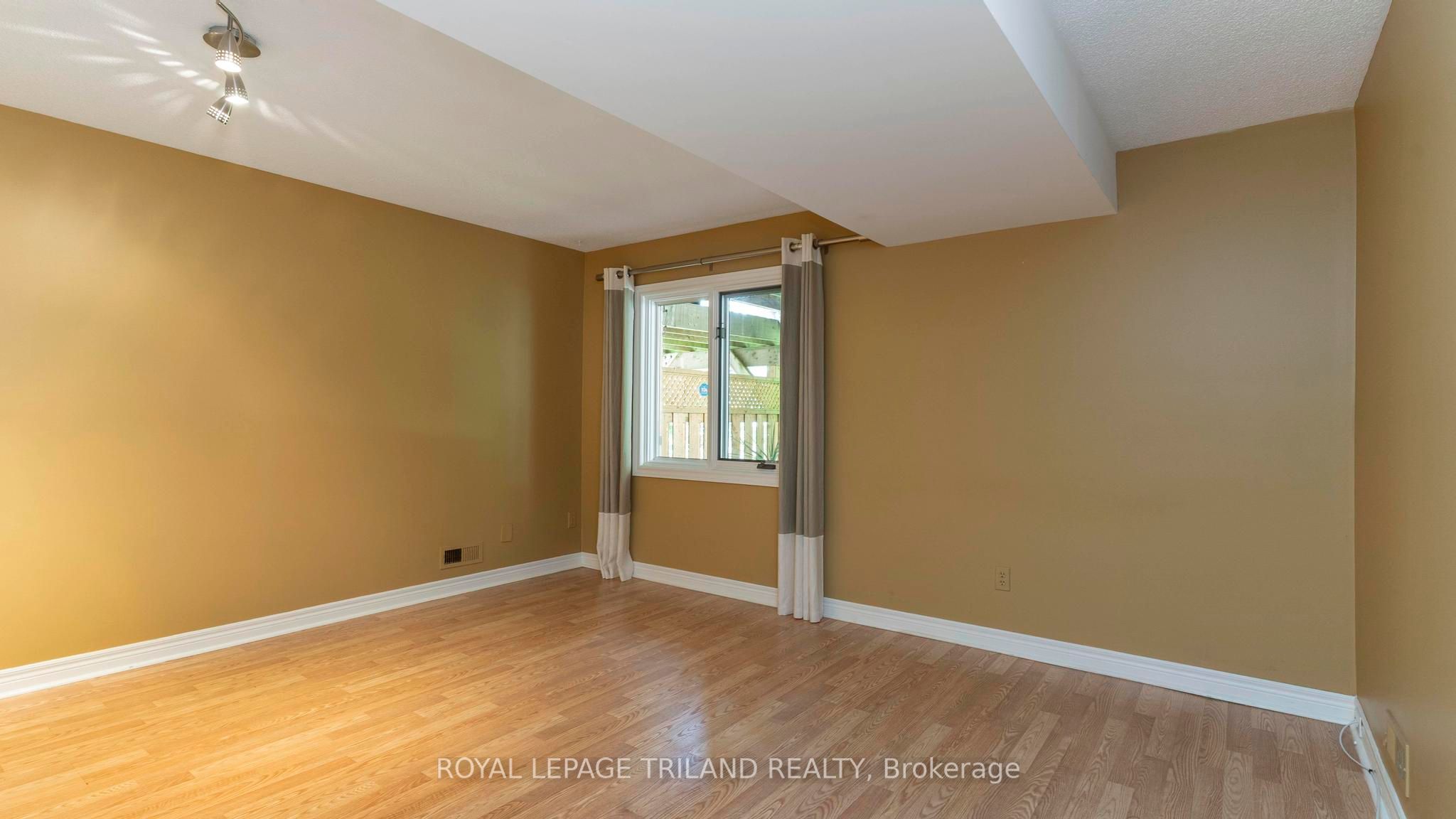 1241 Hamilton Road 7 Property Photo 17