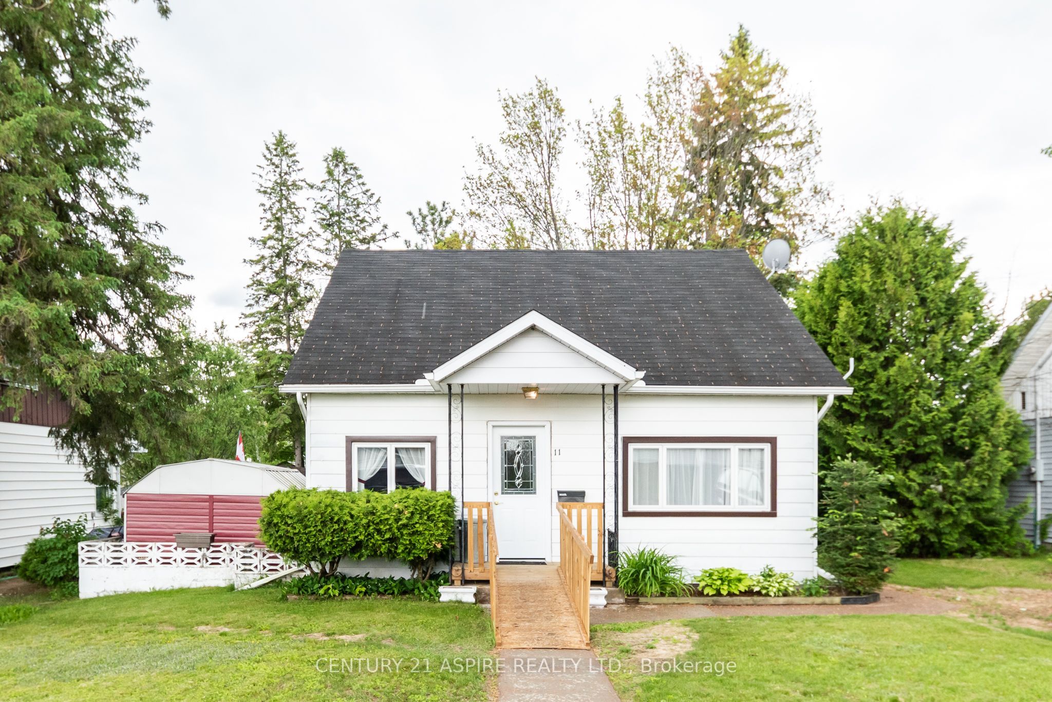 11 Troyes Street Property Photo 1