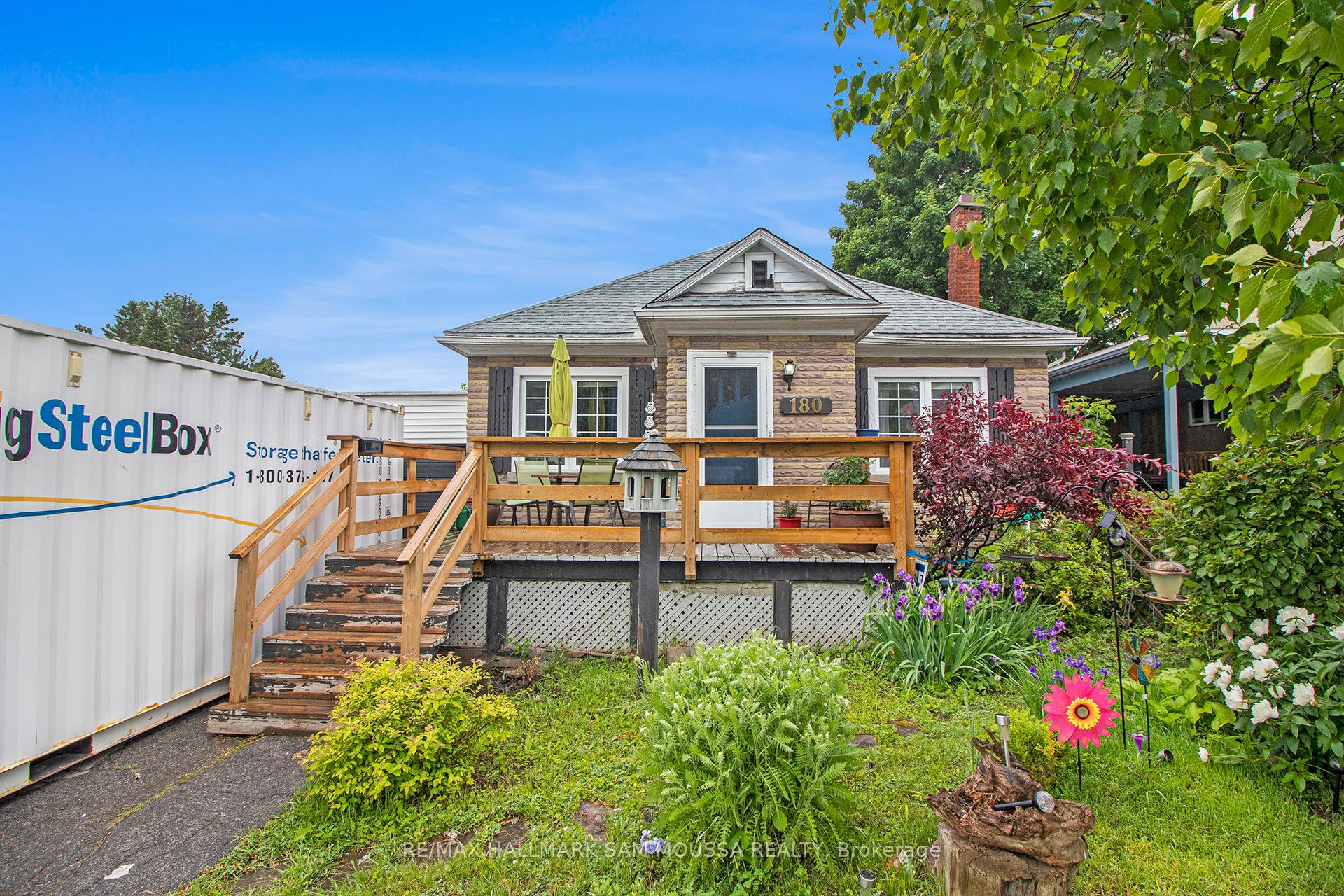 180 Tabor Avenue Property Photo 1
