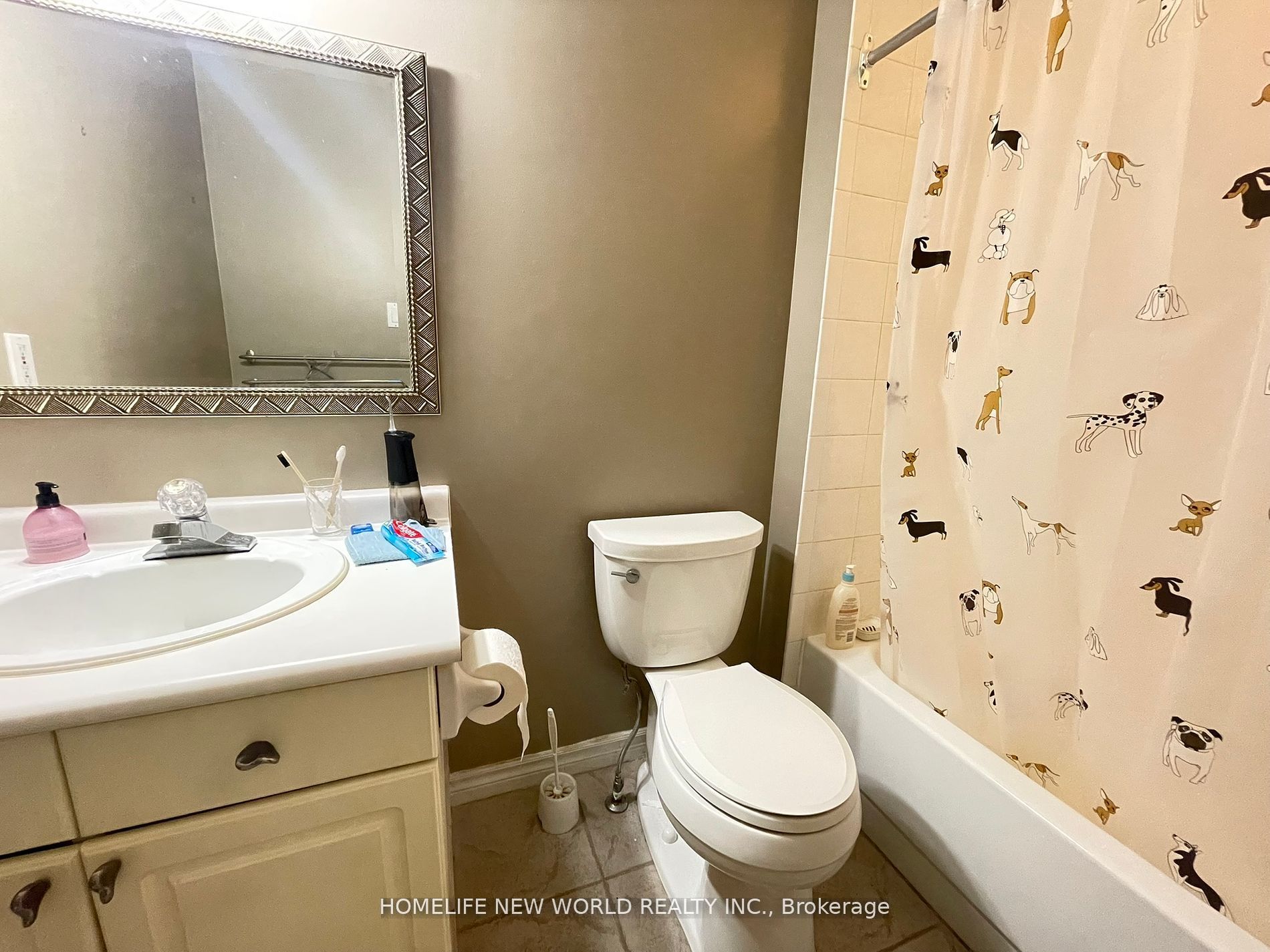 #77 - 1500 Richmond Street Property Photo 22