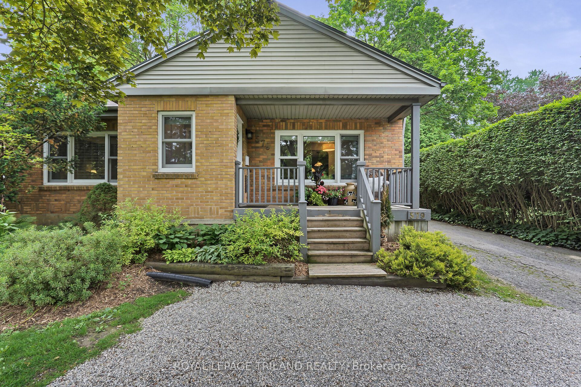 579 Regent Street Property Photo 1