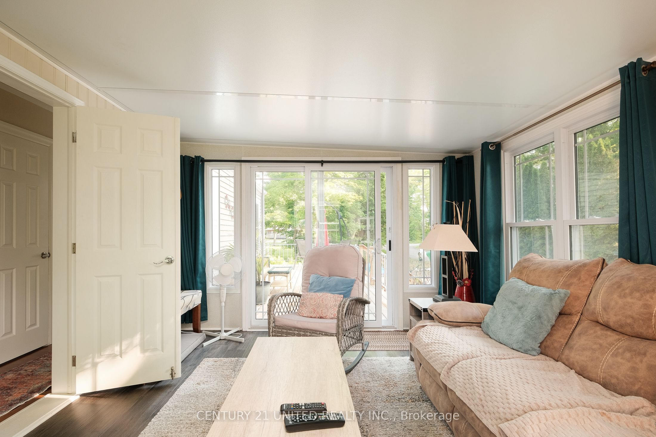 4 Rollies Bay Road E Property Photo 14