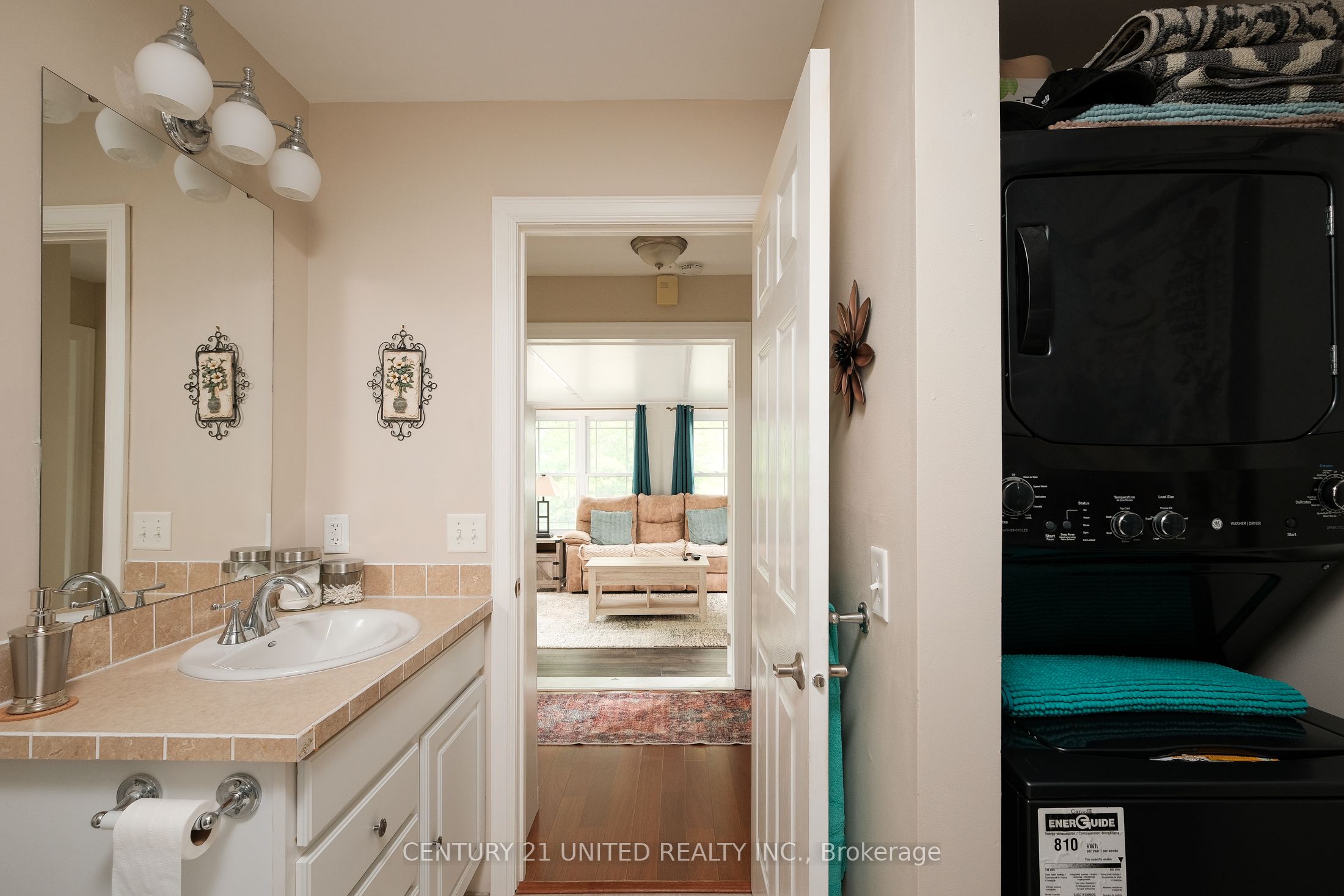 4 Rollies Bay Road E Property Photo 18