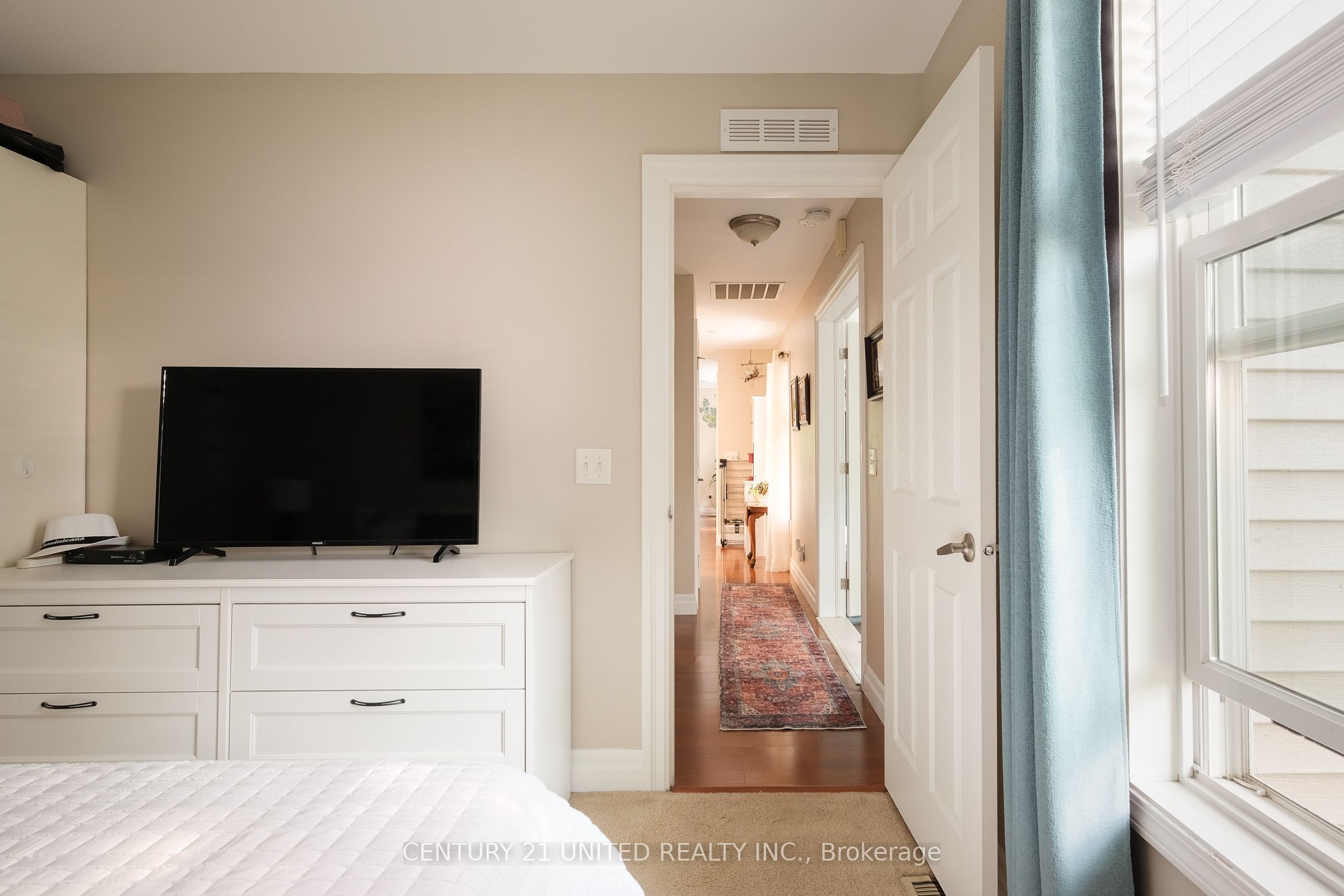 4 Rollies Bay Road E Property Photo 21