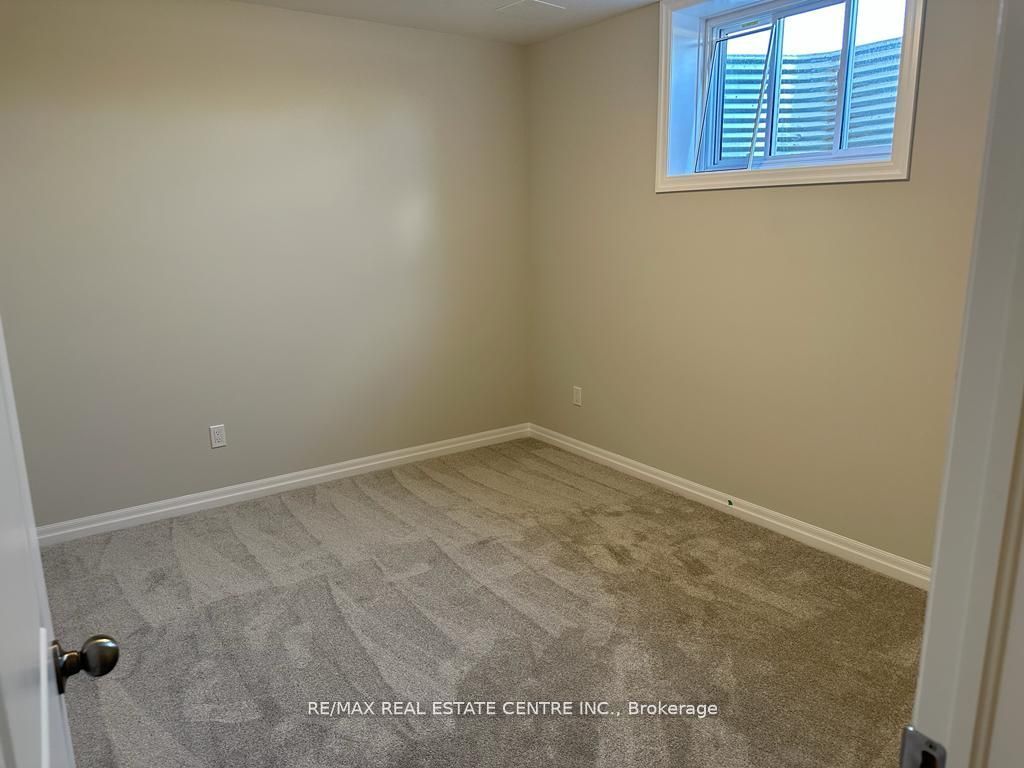 16 Berardi Crescent Basemnt Property Photo 1