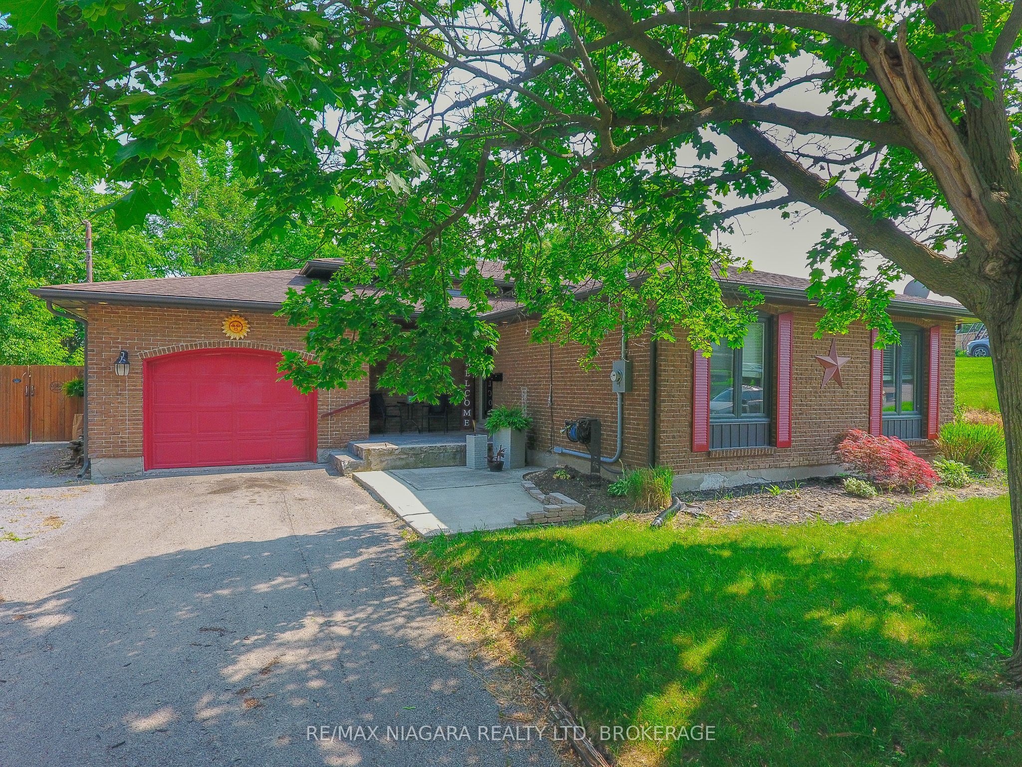 57 Townline Rd W Property Photo 1