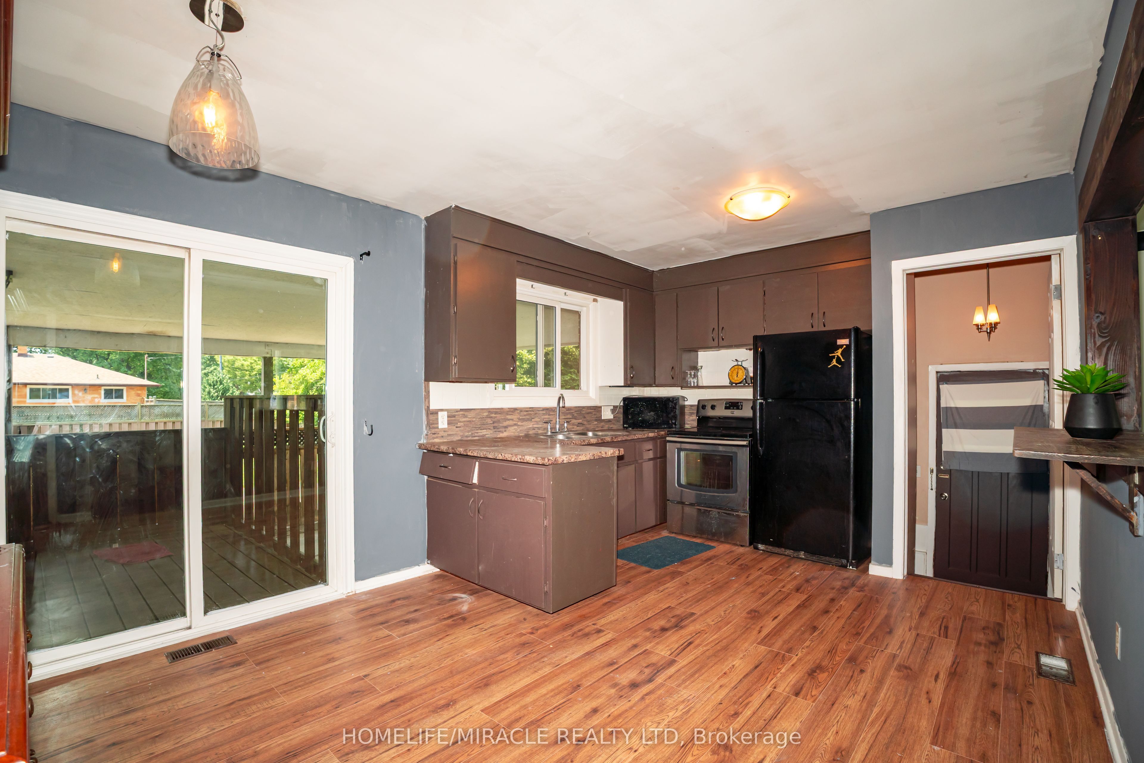 84 Dunvegan Drive Property Photo 8