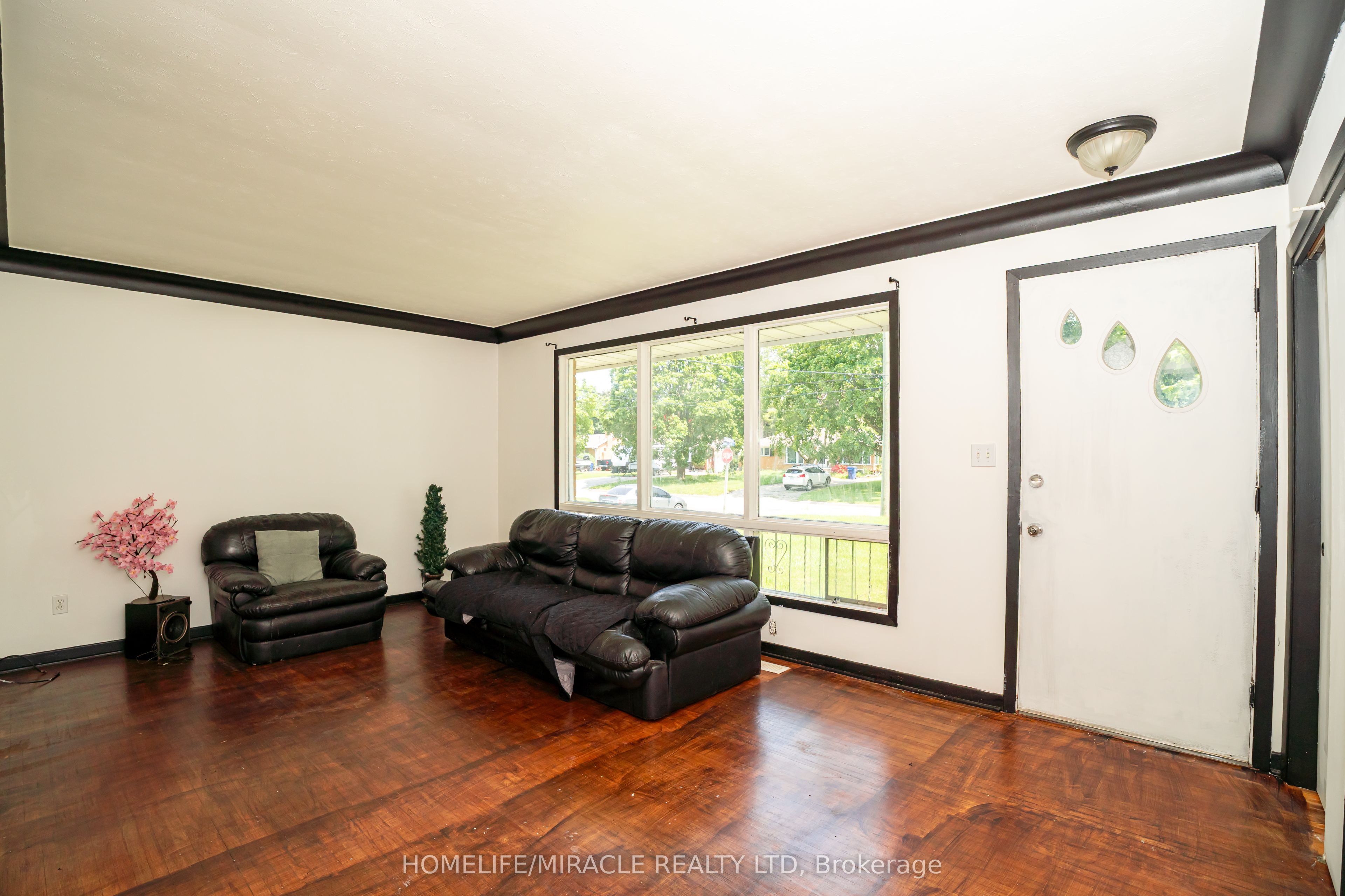 84 Dunvegan Drive Property Photo 11