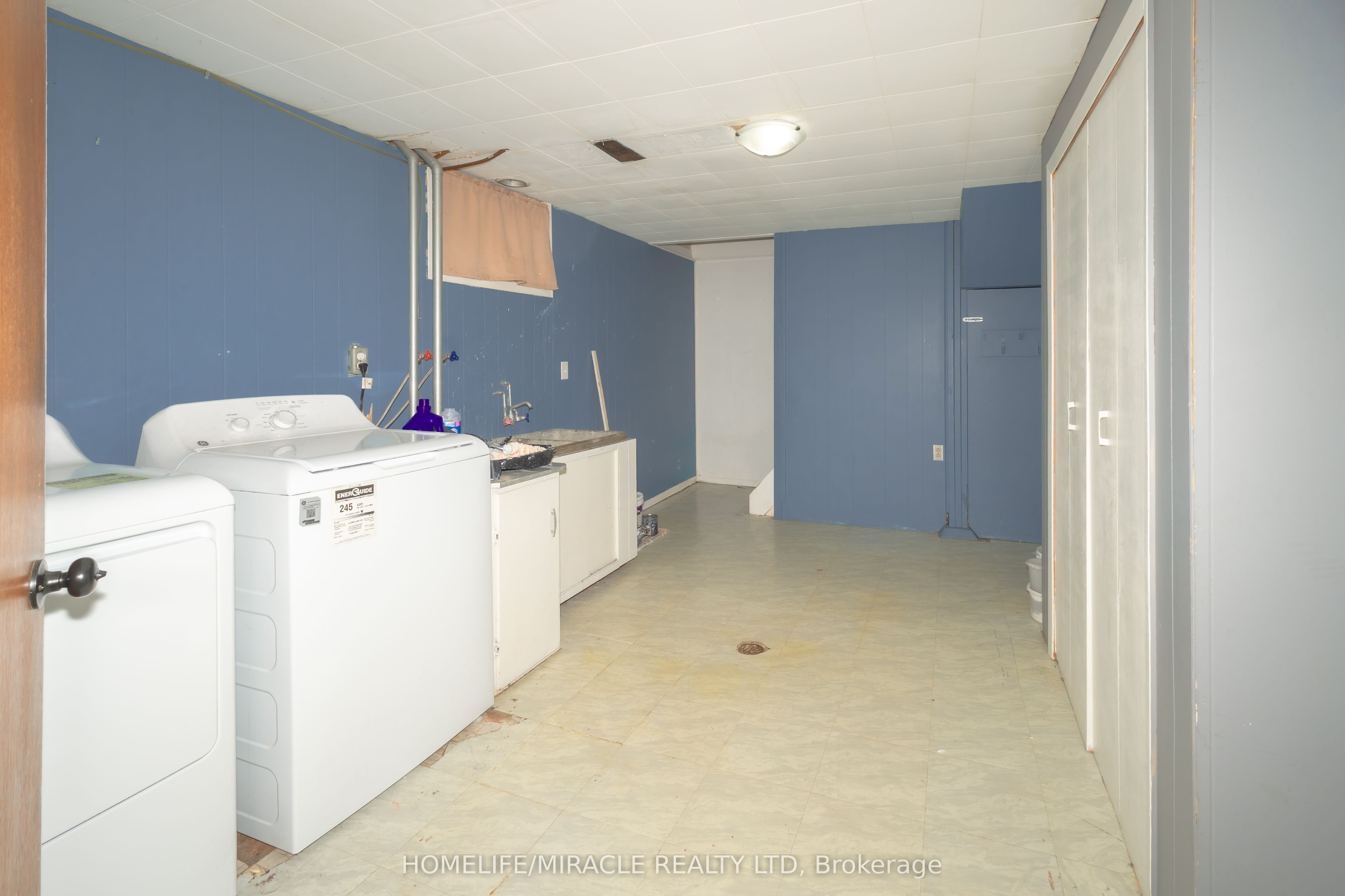 84 Dunvegan Drive Property Photo 20