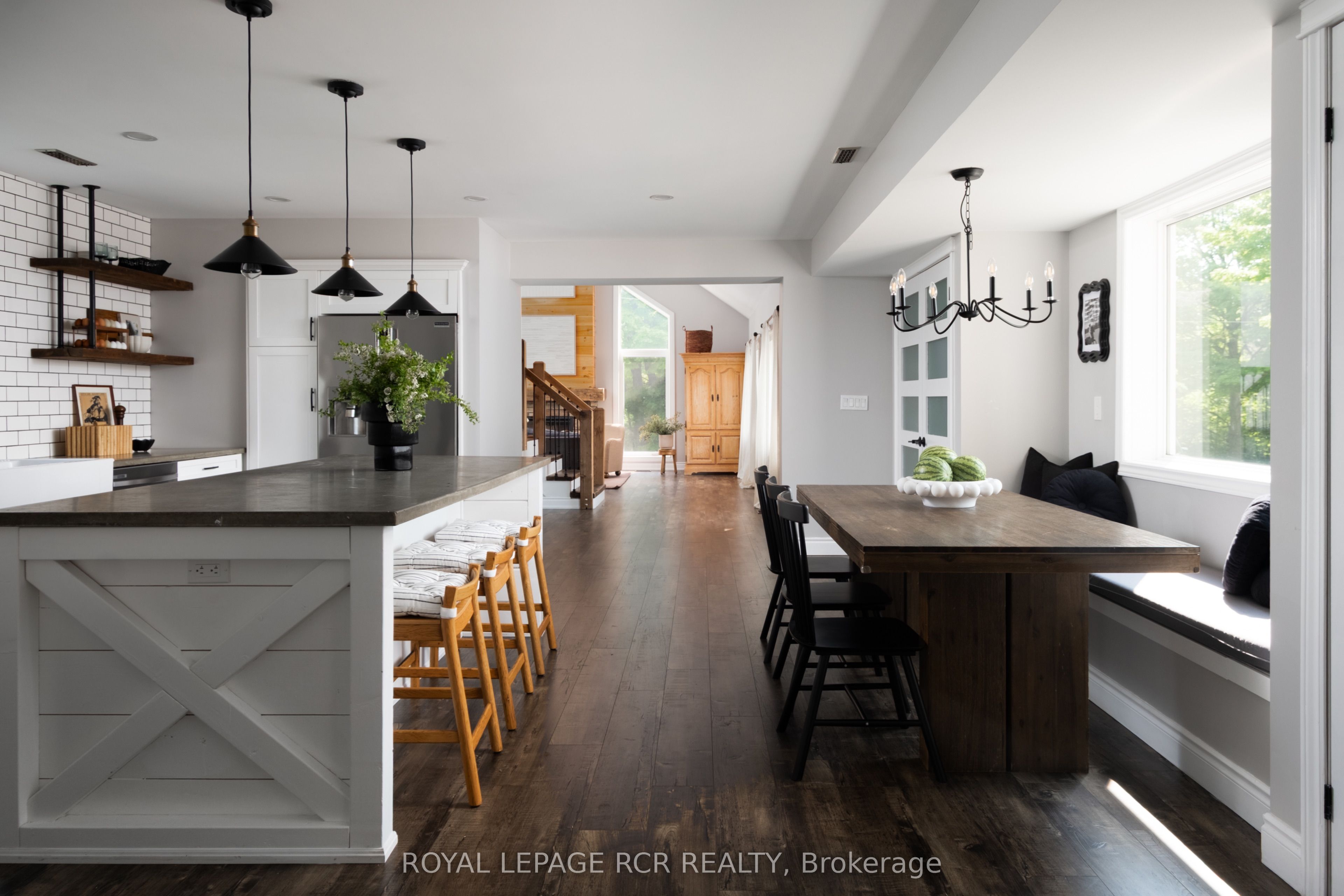 6175 Fourth Line Property Photo 10