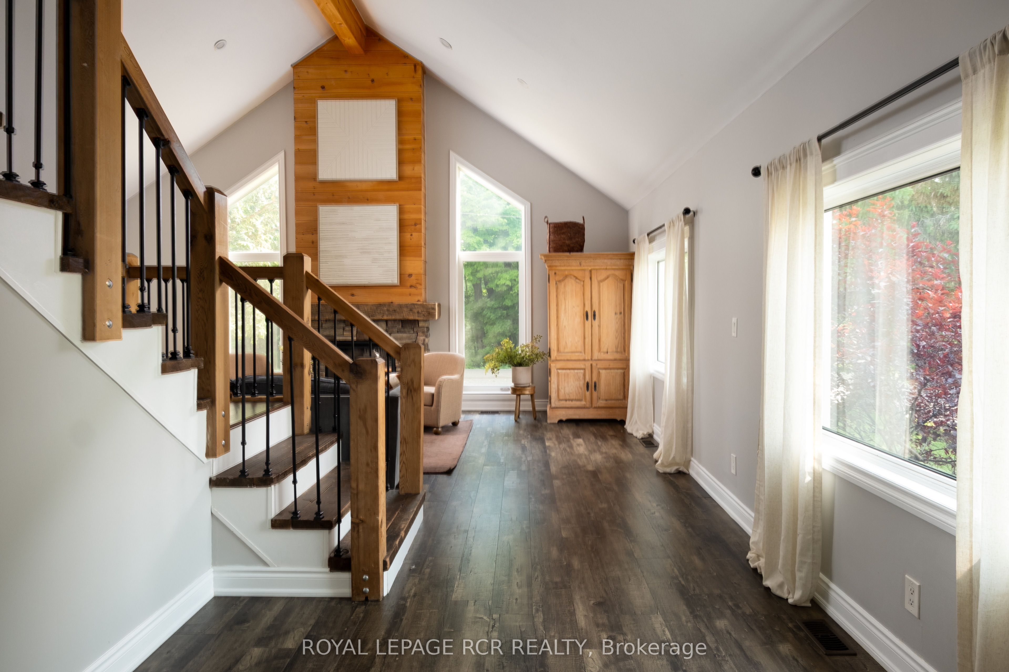 6175 Fourth Line Property Photo 17