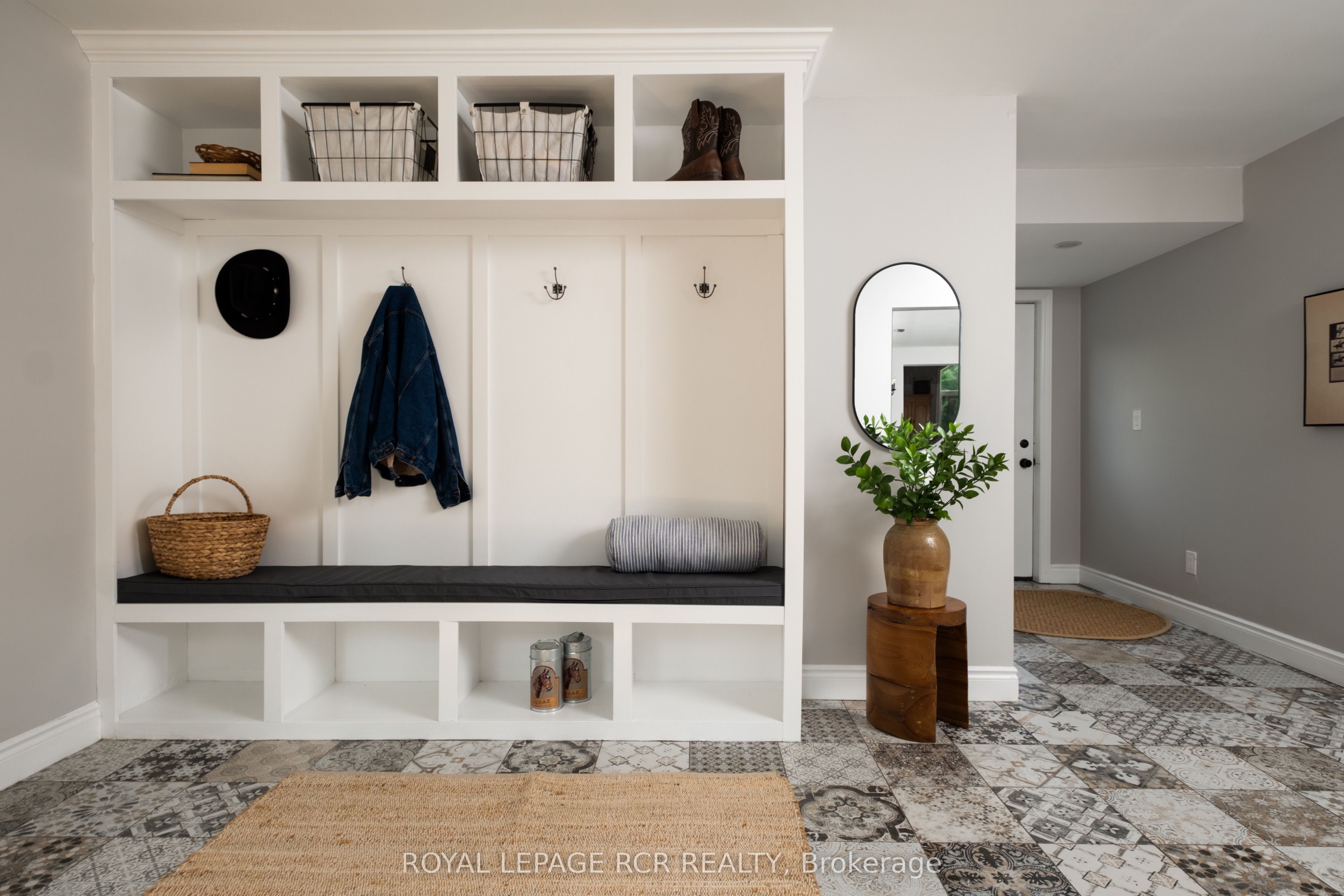 6175 Fourth Line Property Photo 19