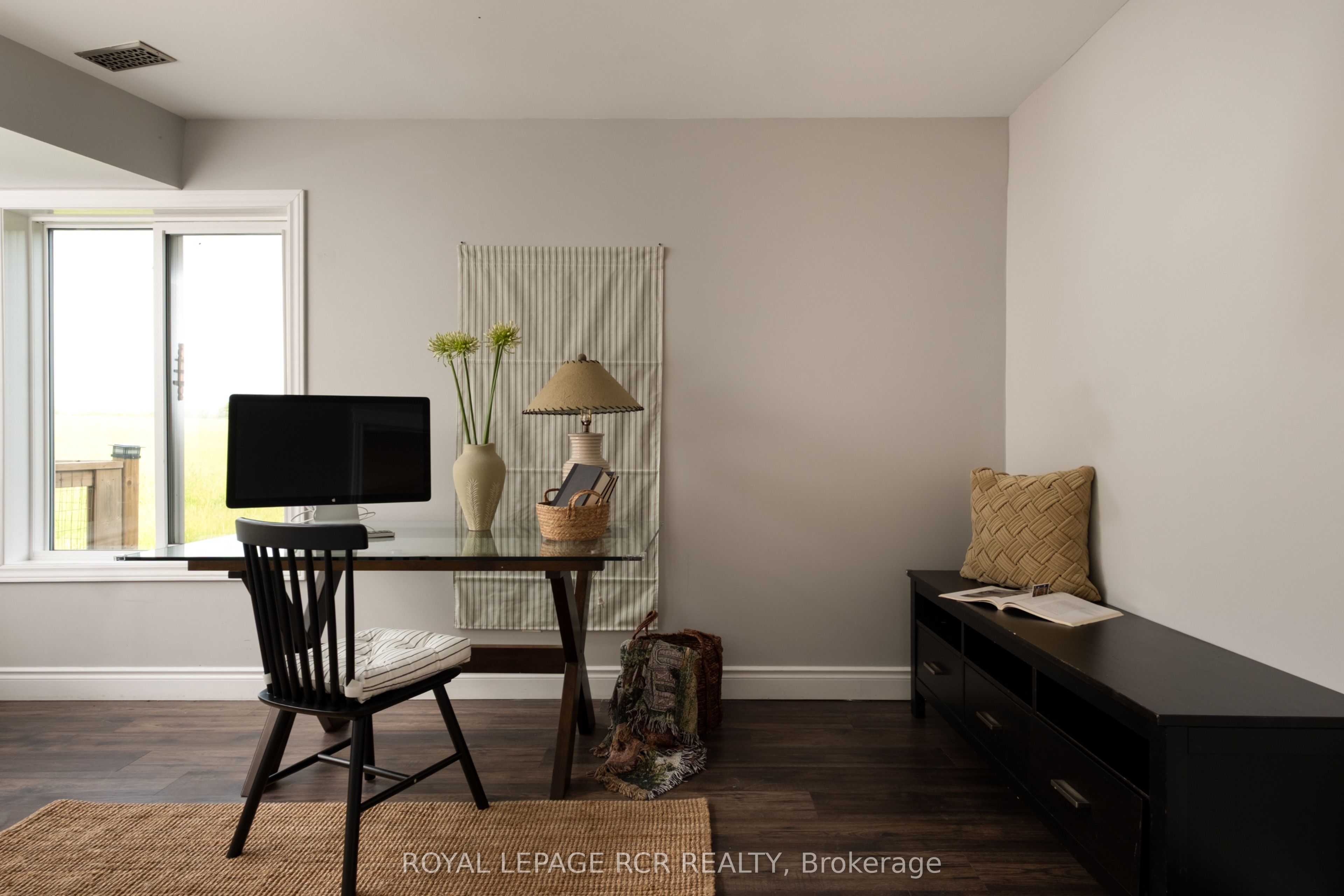 6175 Fourth Line Property Photo 21