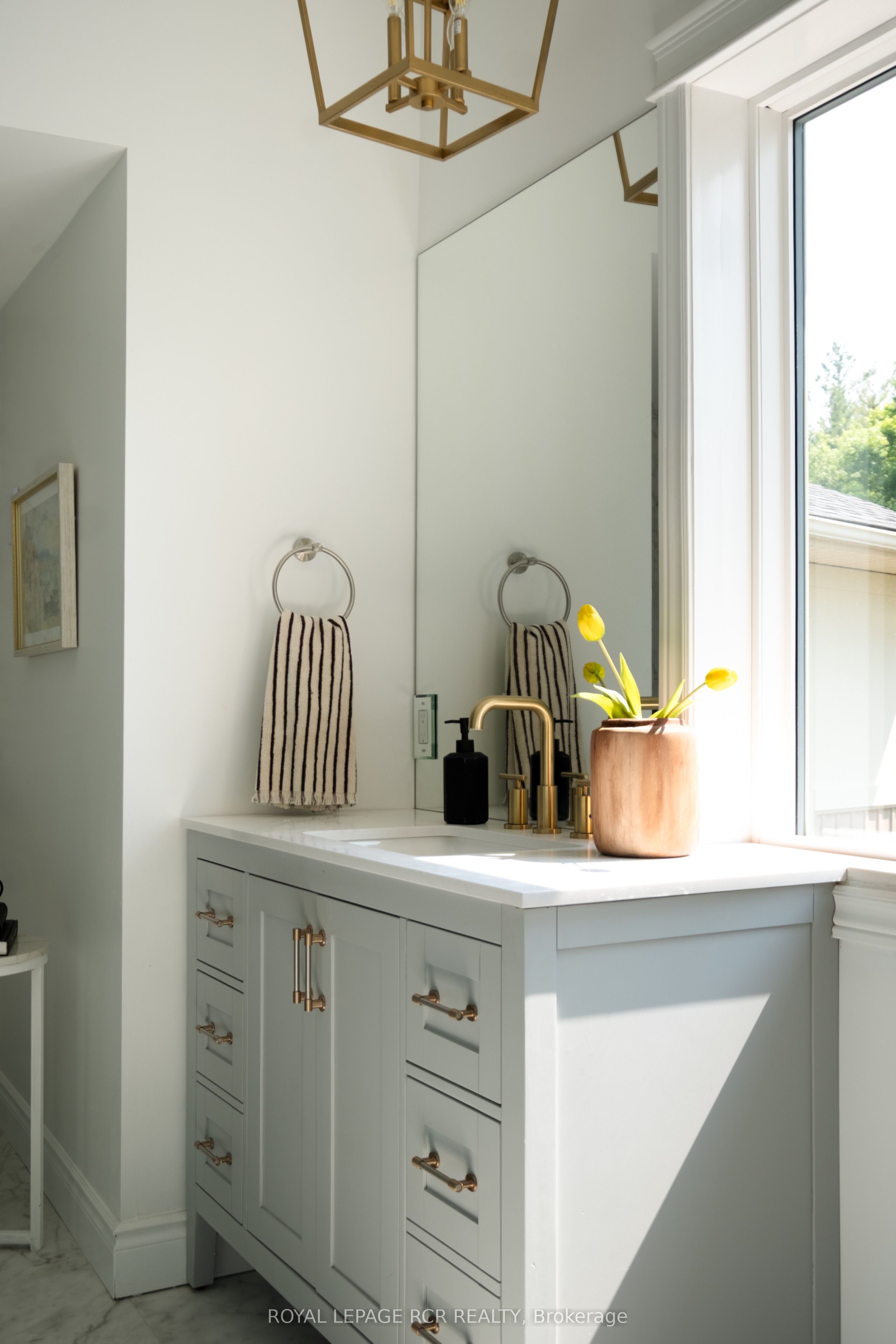 6175 Fourth Line Property Photo 28