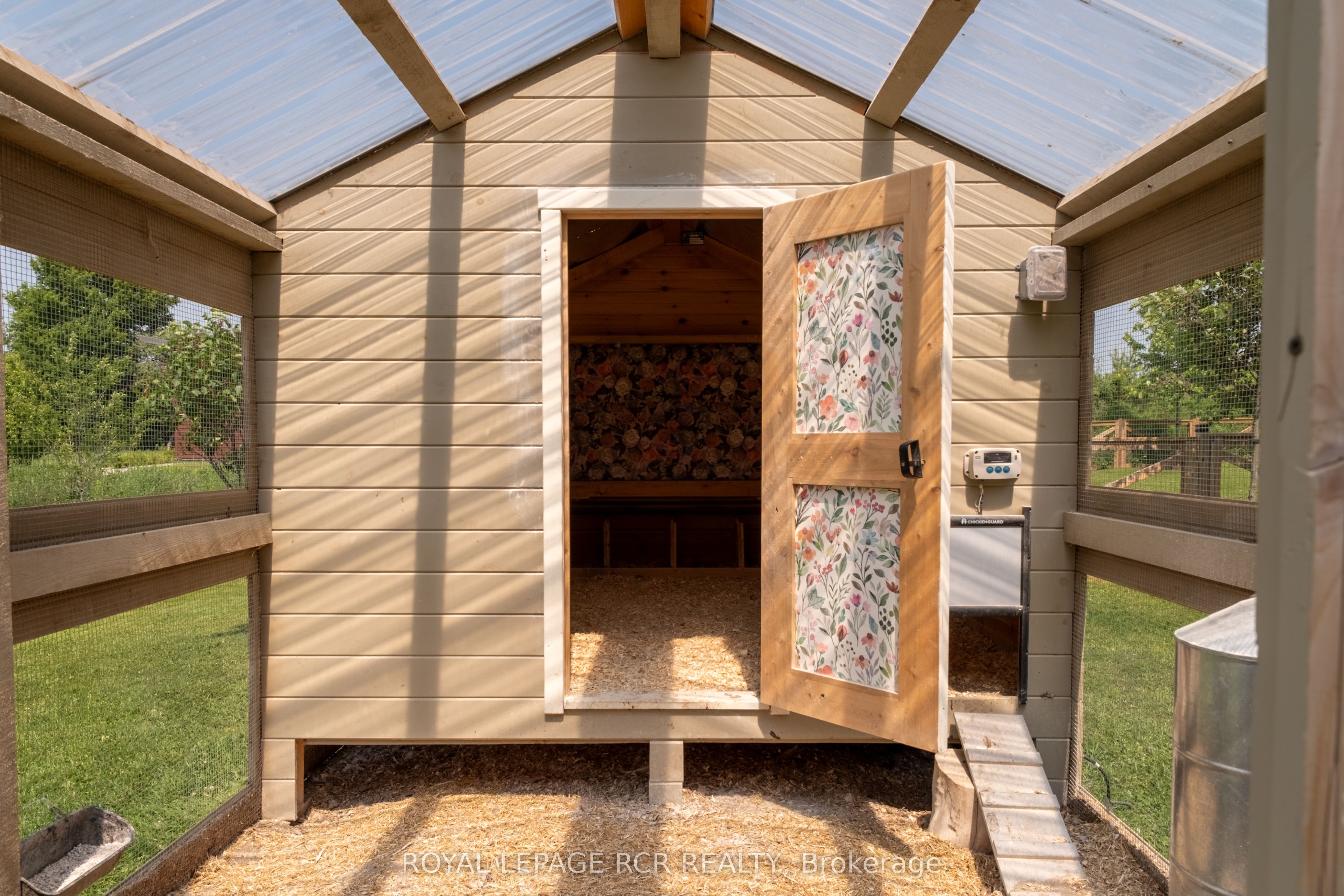 6175 Fourth Line Property Photo 42