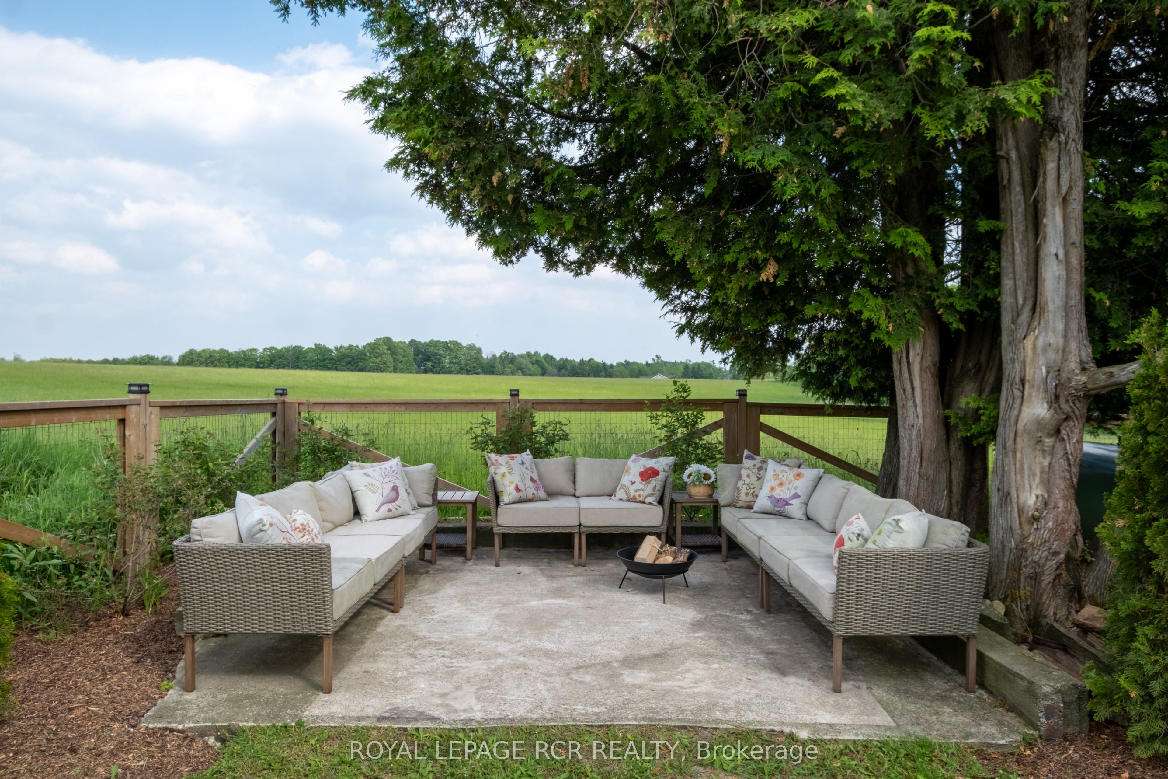 6175 Fourth Line Property Photo 45