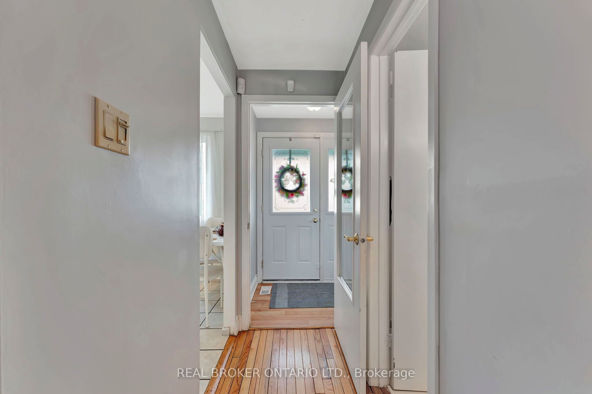 5 Tedwyn Drive Property Photo 3