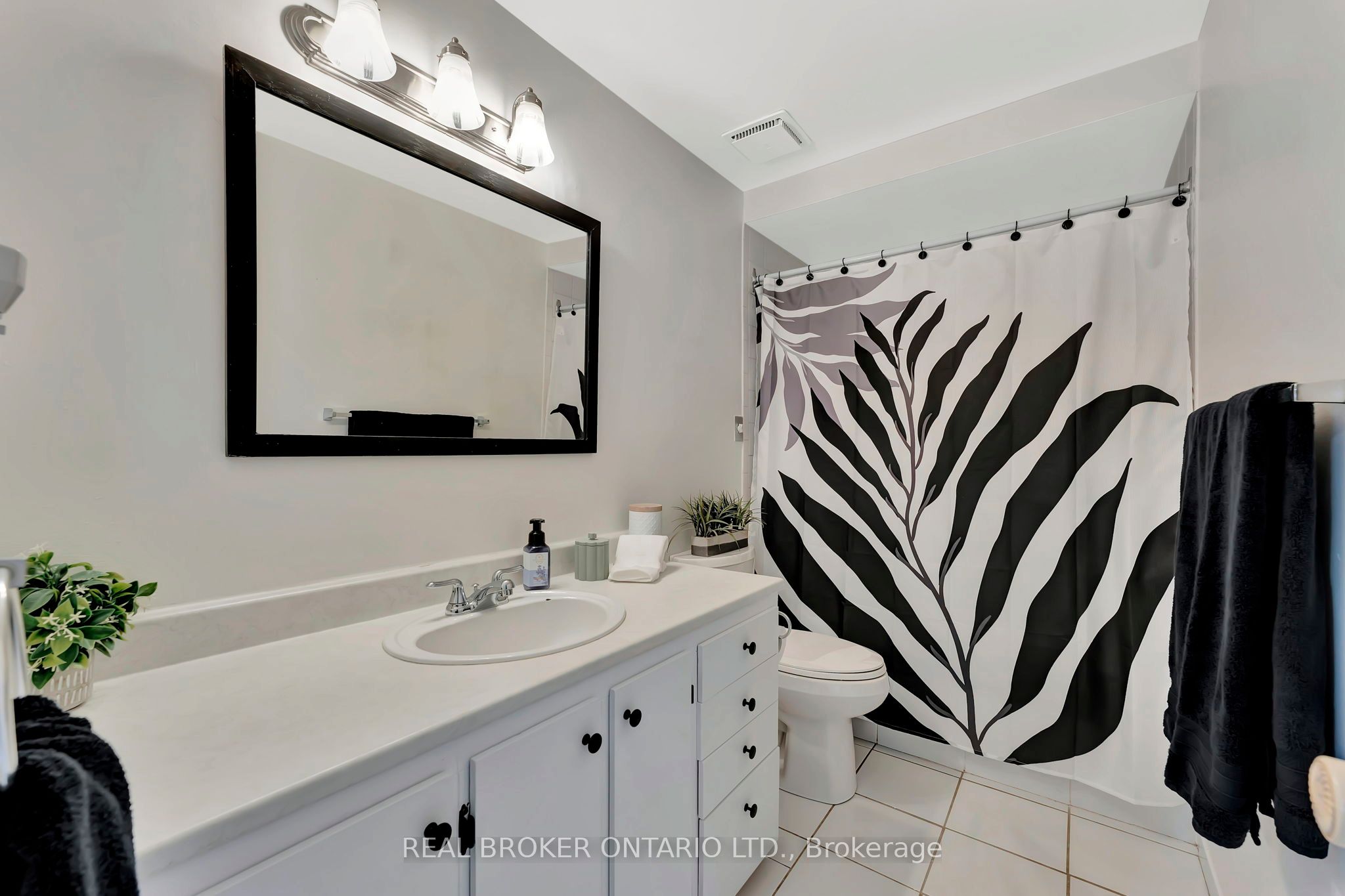 5 Tedwyn Drive Property Photo 16