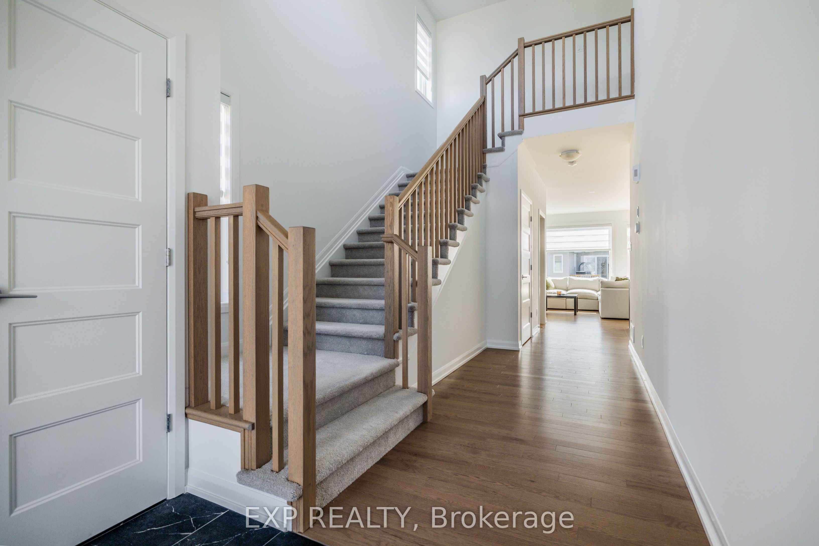 1245 Diamond Street Property Photo 3