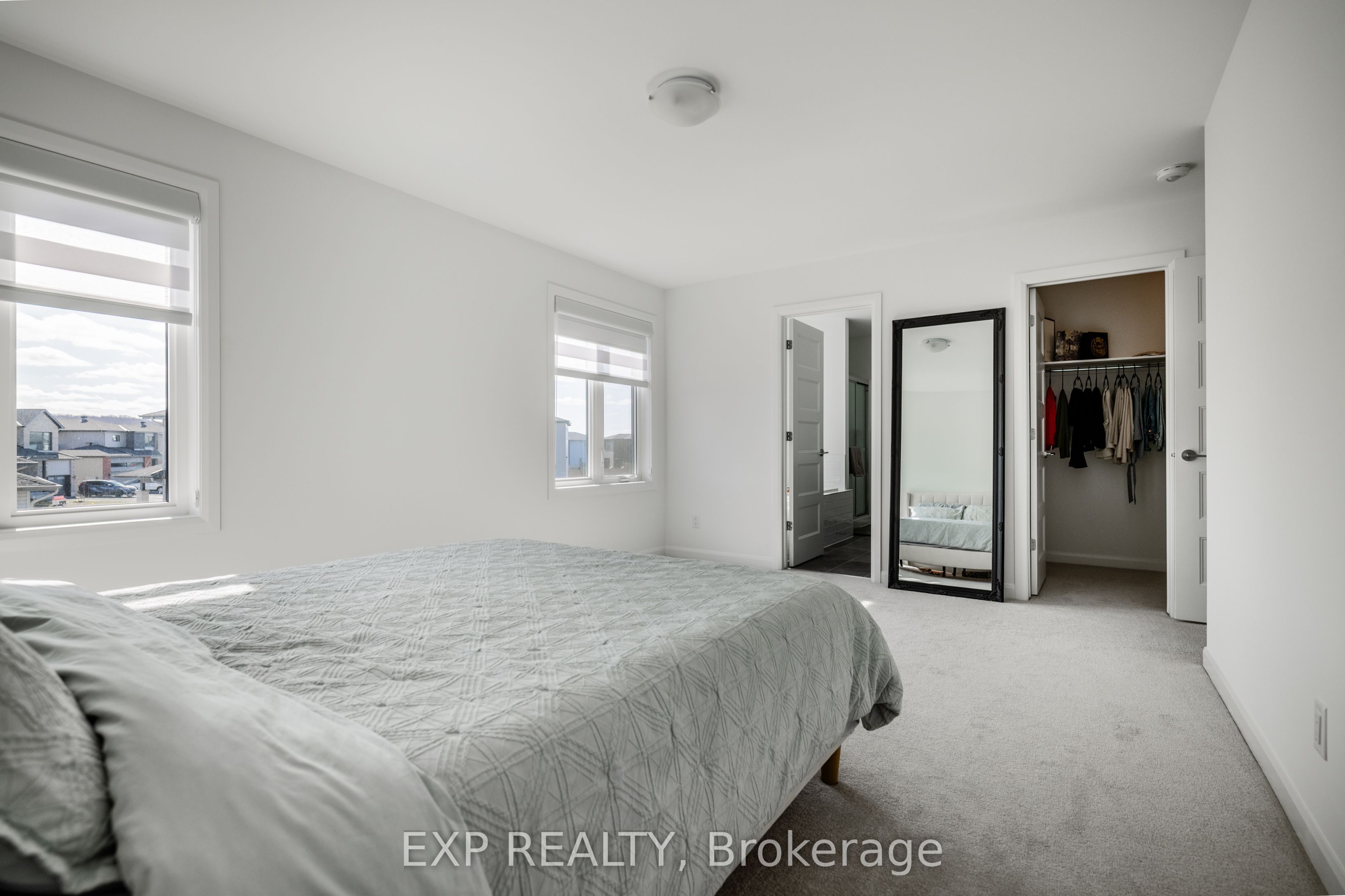 1245 Diamond Street Property Photo 18