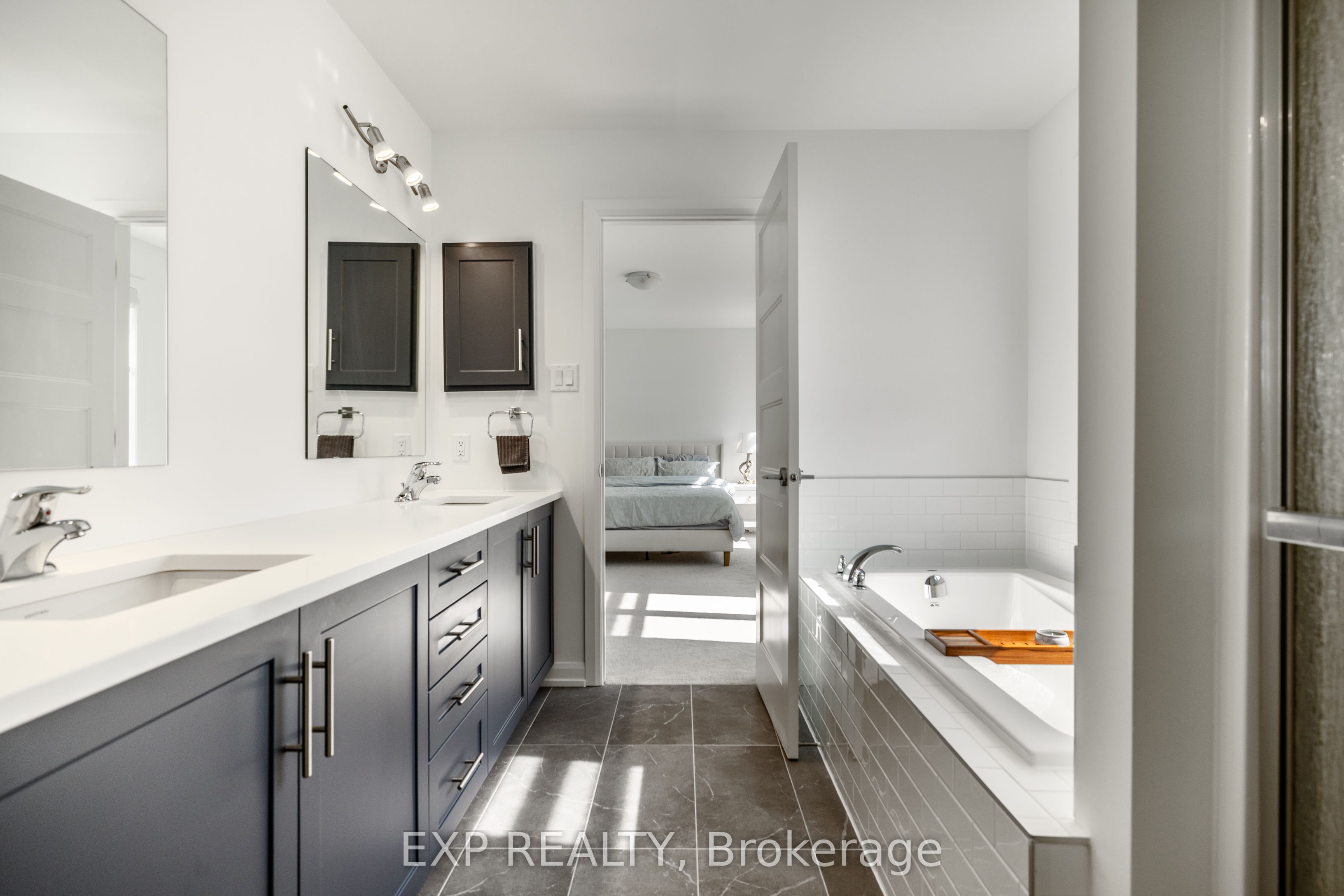 1245 Diamond Street Property Photo 20