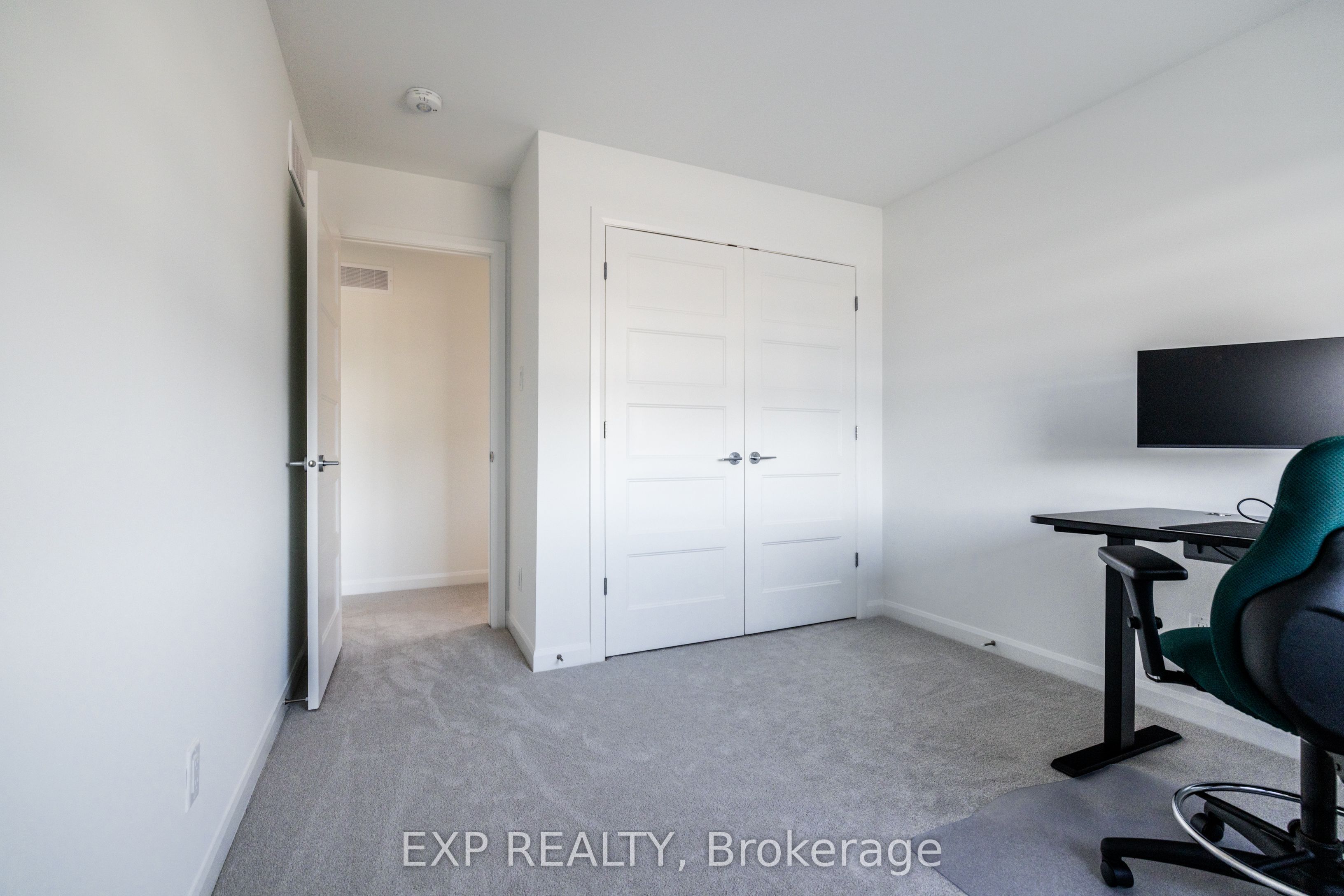 1245 Diamond Street Property Photo 26