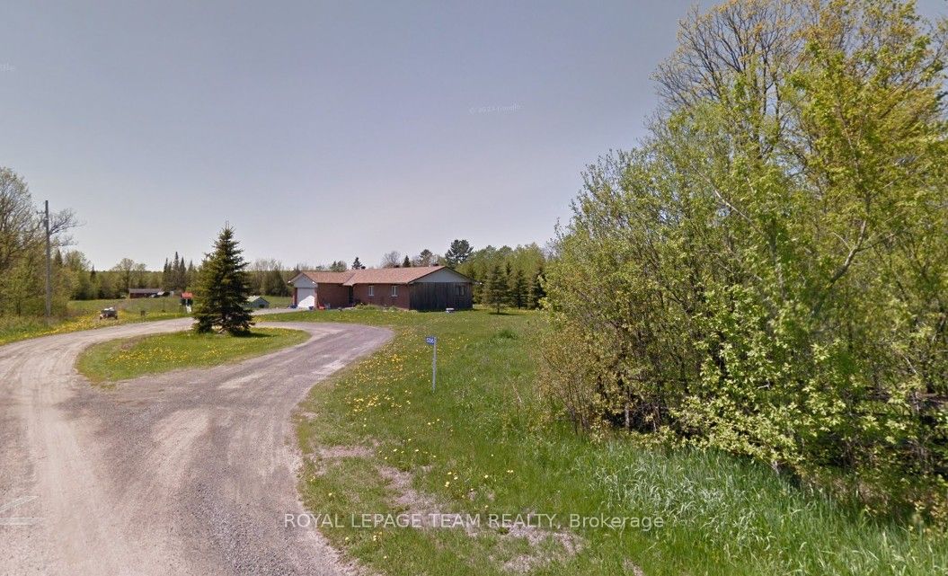 5296 Panmure Road Property Photo 1