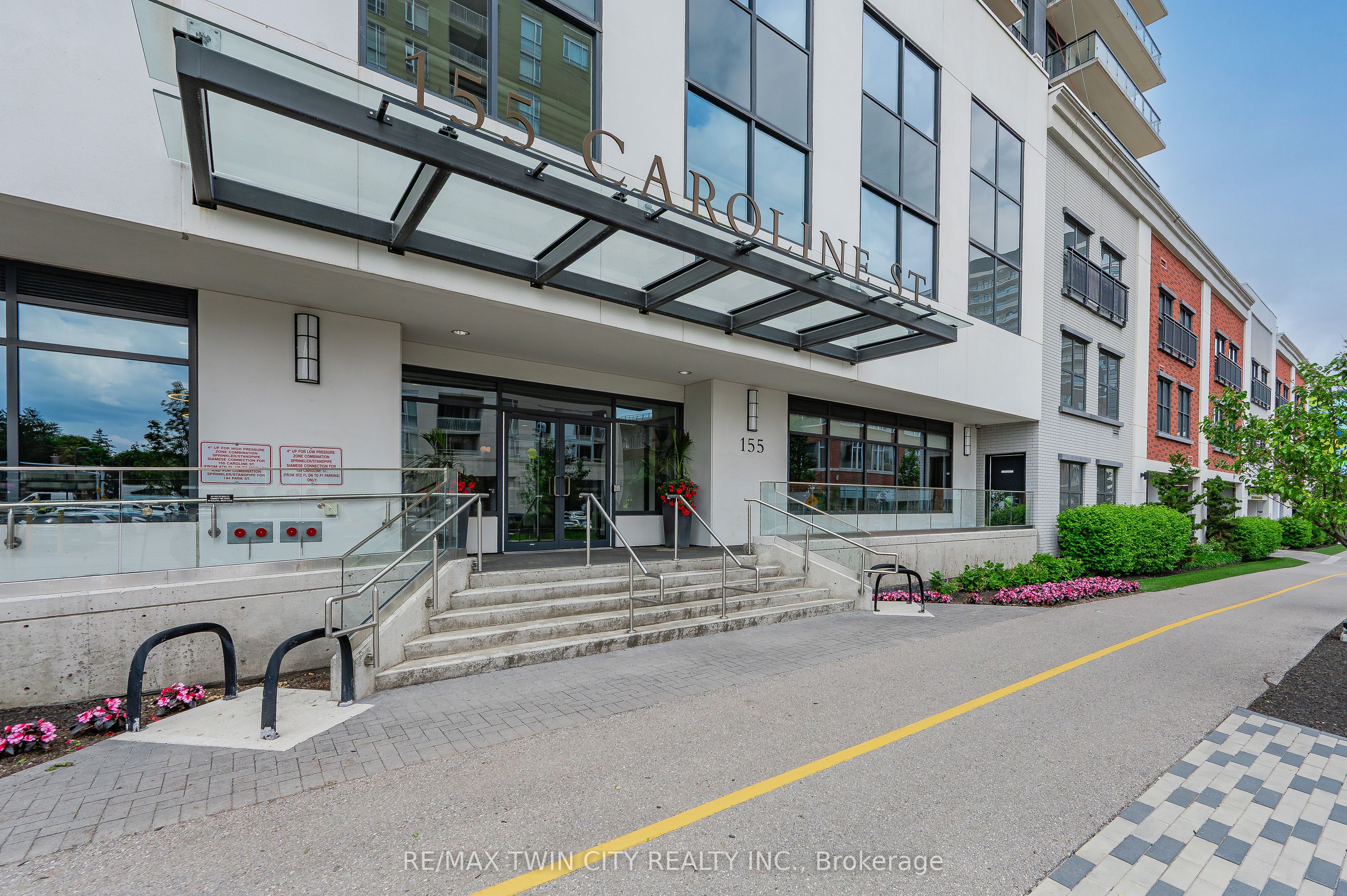 155 Caroline Street S 1411 Property Photo 5