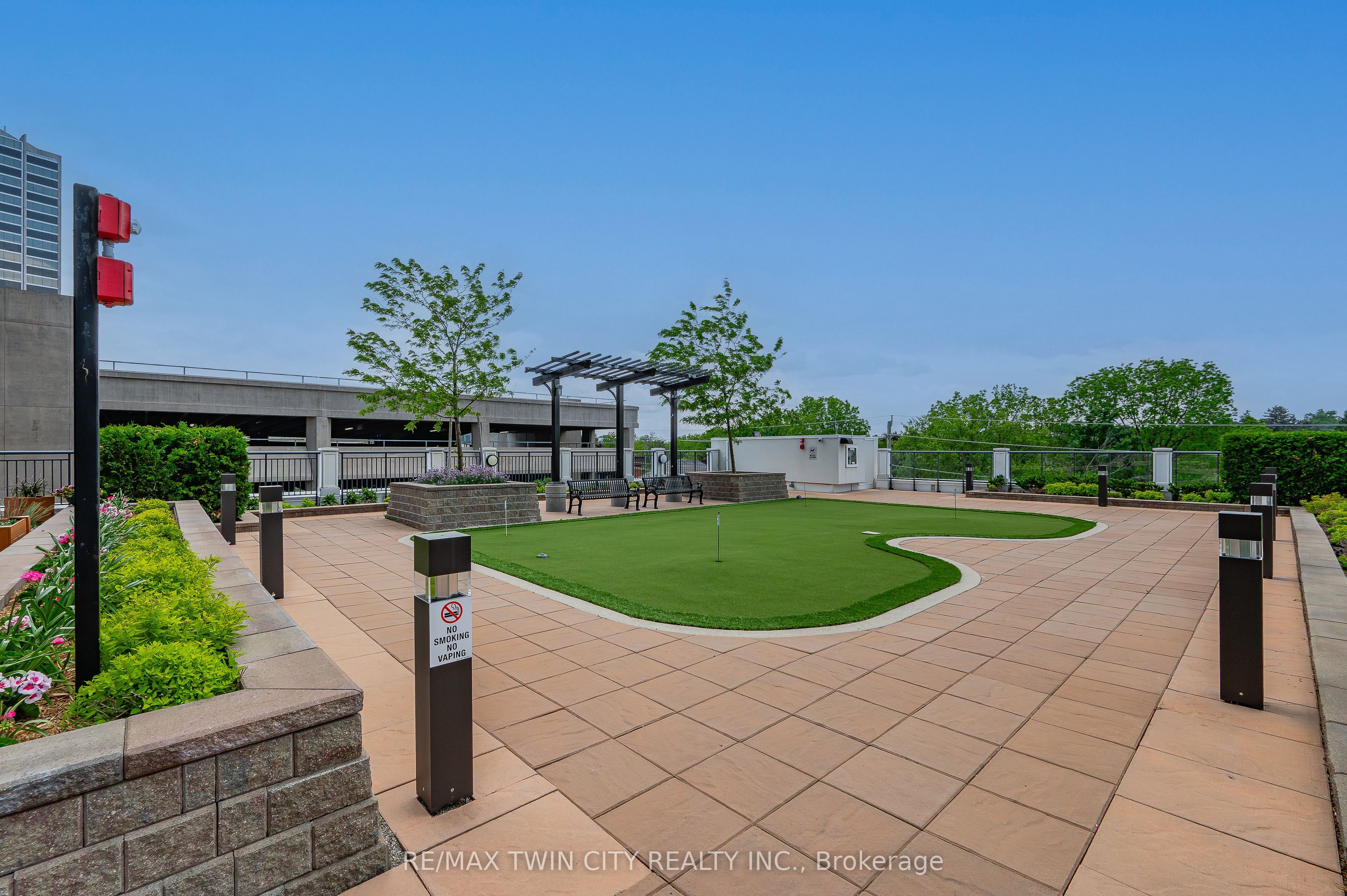 155 Caroline Street S 1411 Property Photo 43