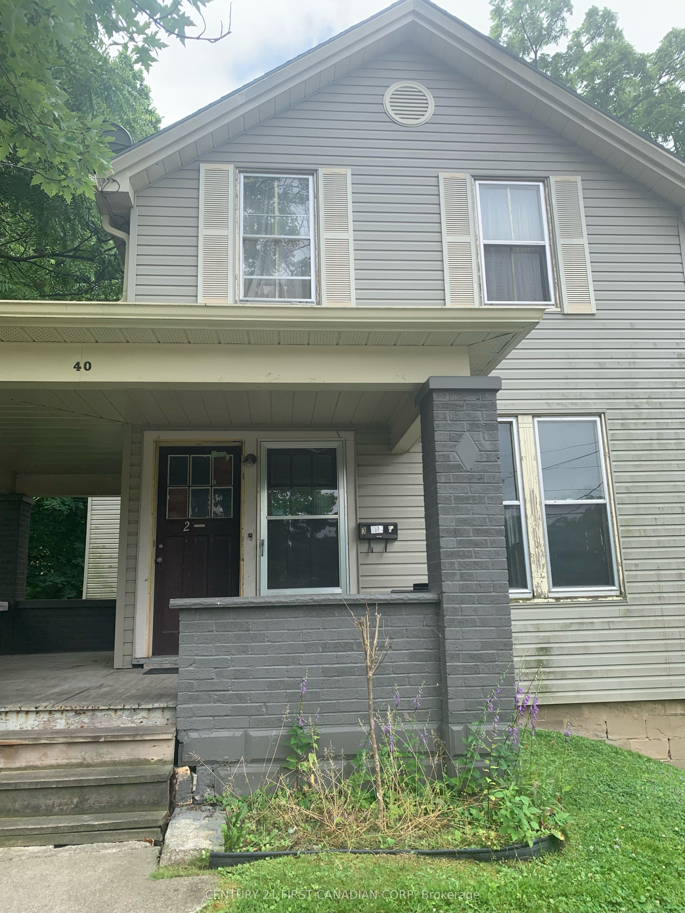 40 Springbank Drive
