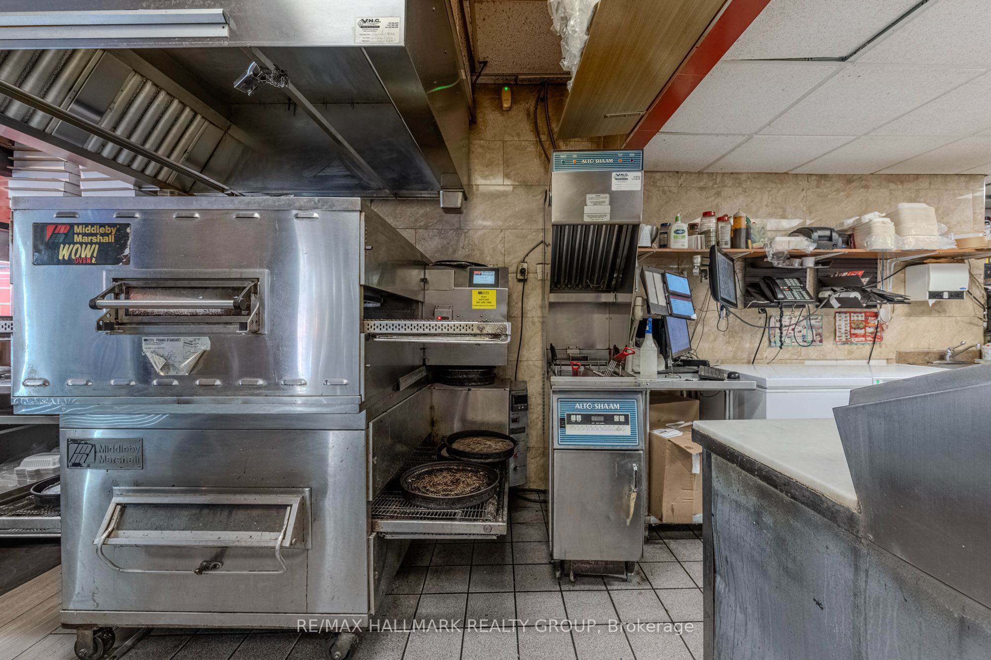 320 Bank Street Property Photo 14
