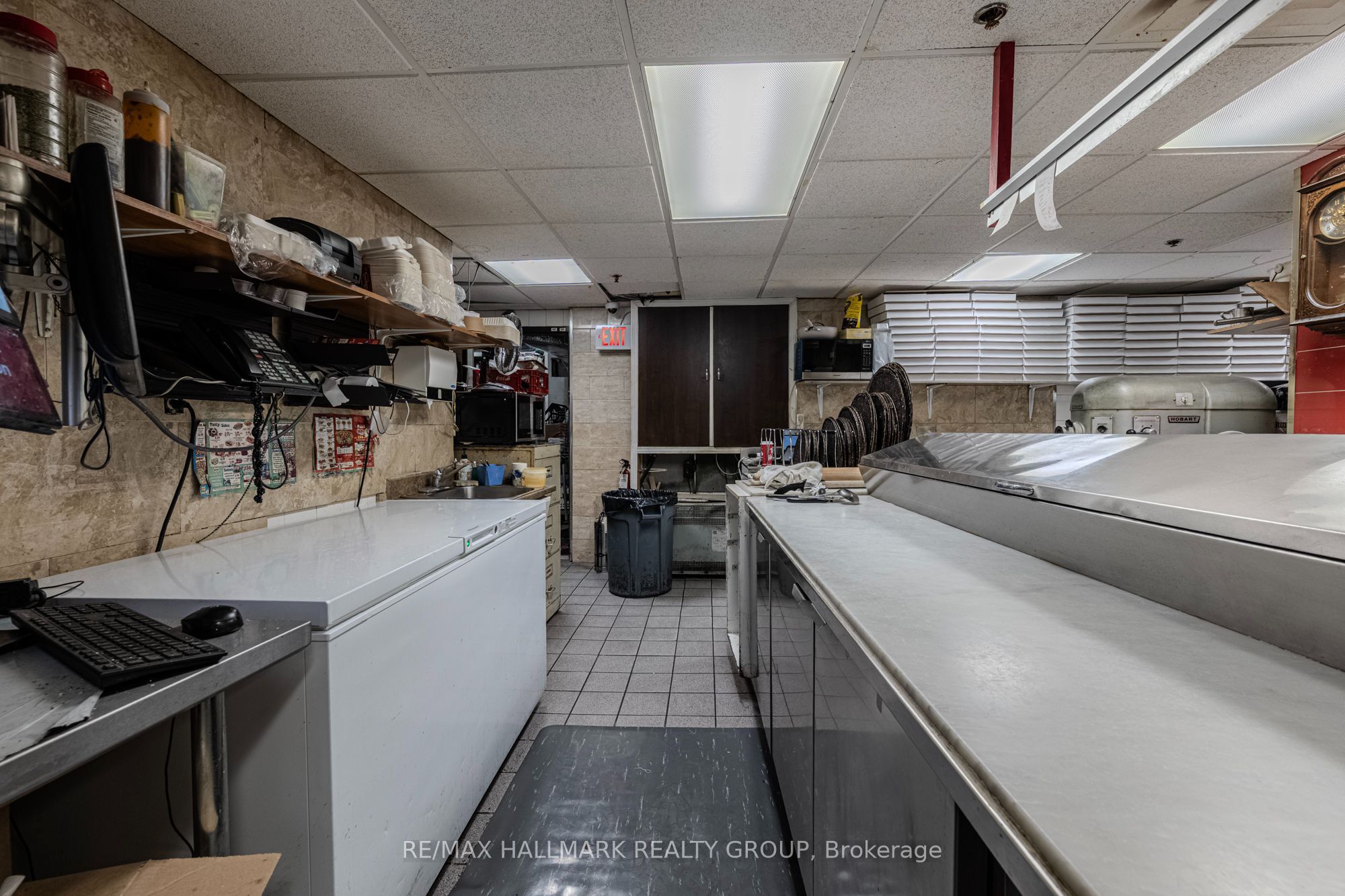 320 Bank Street Property Photo 16