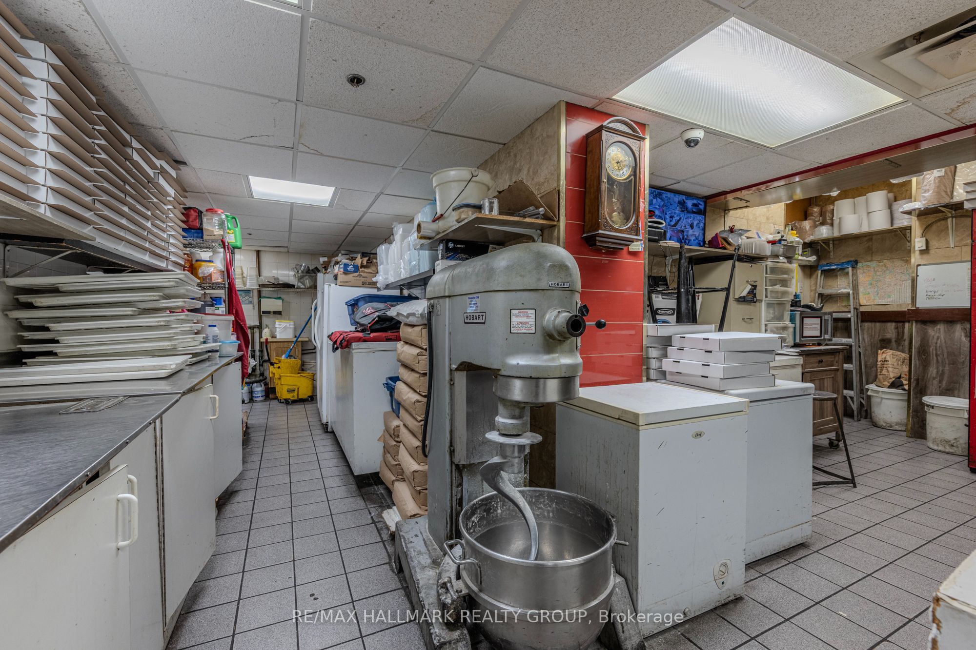 320 Bank Street Property Photo 17