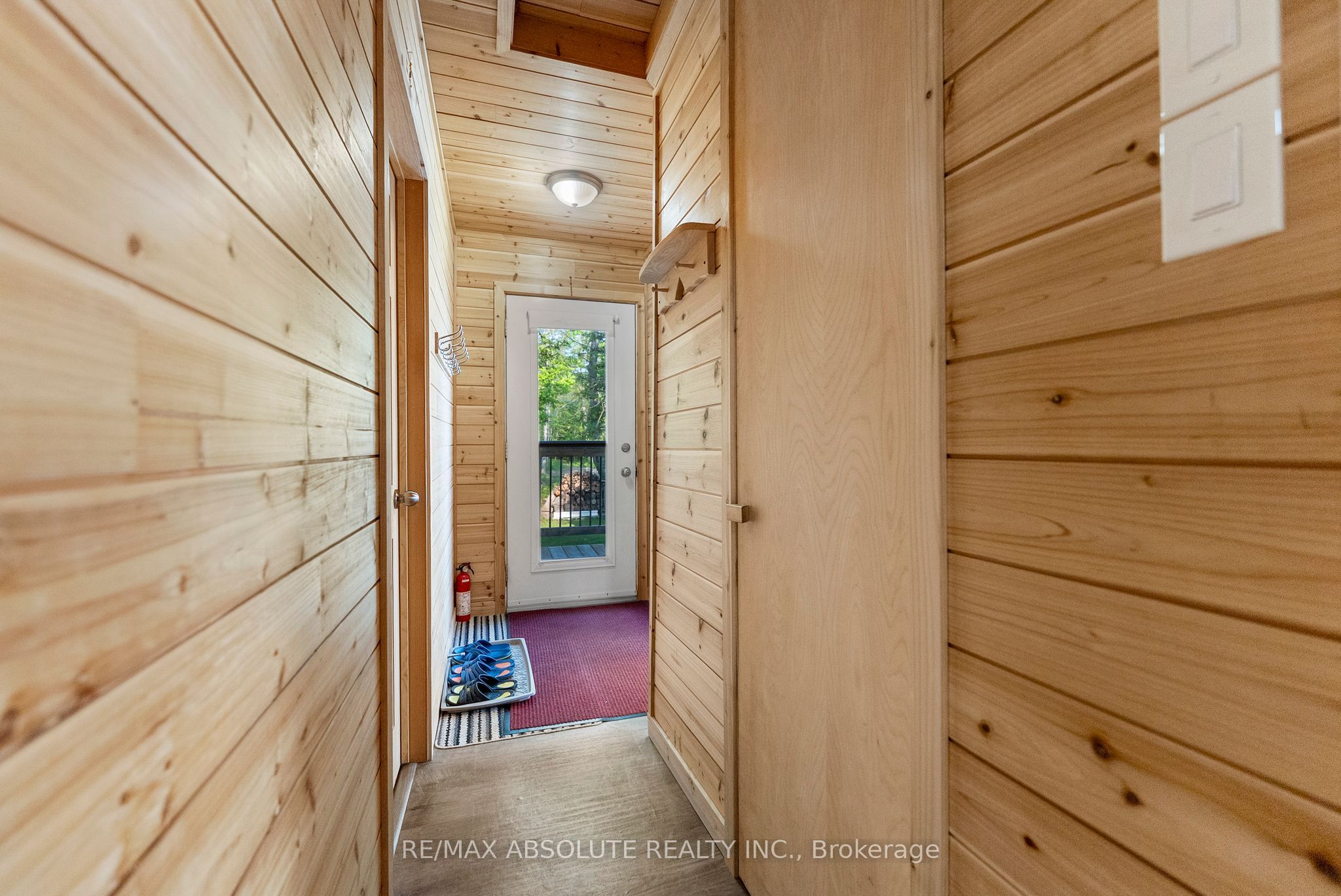 339 Leavoy Lane Property Photo 7