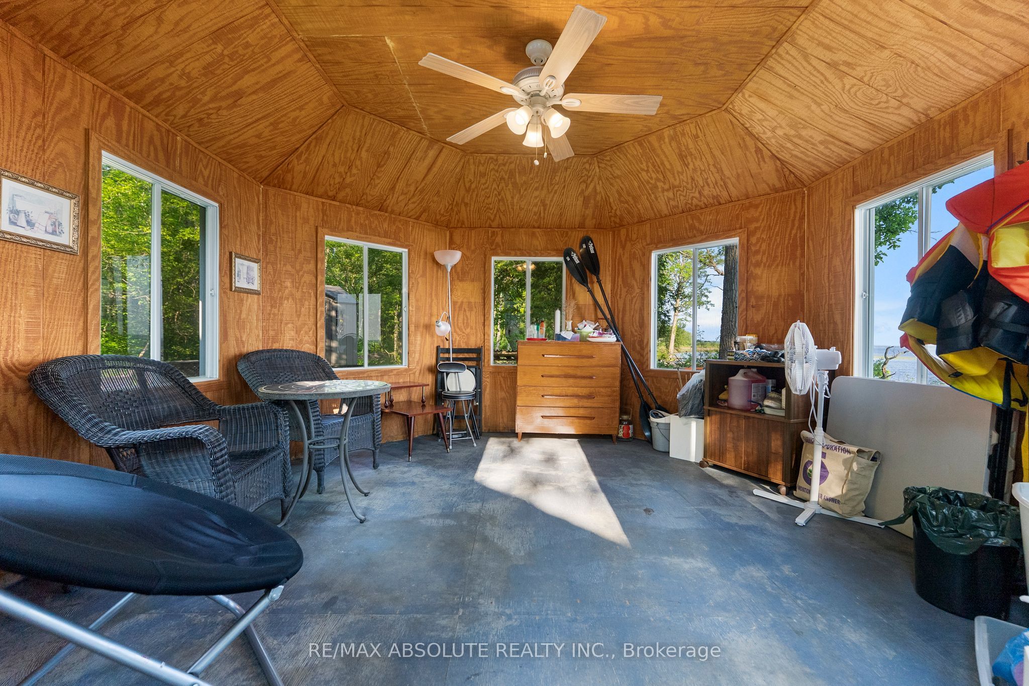 339 Leavoy Lane Property Photo 21