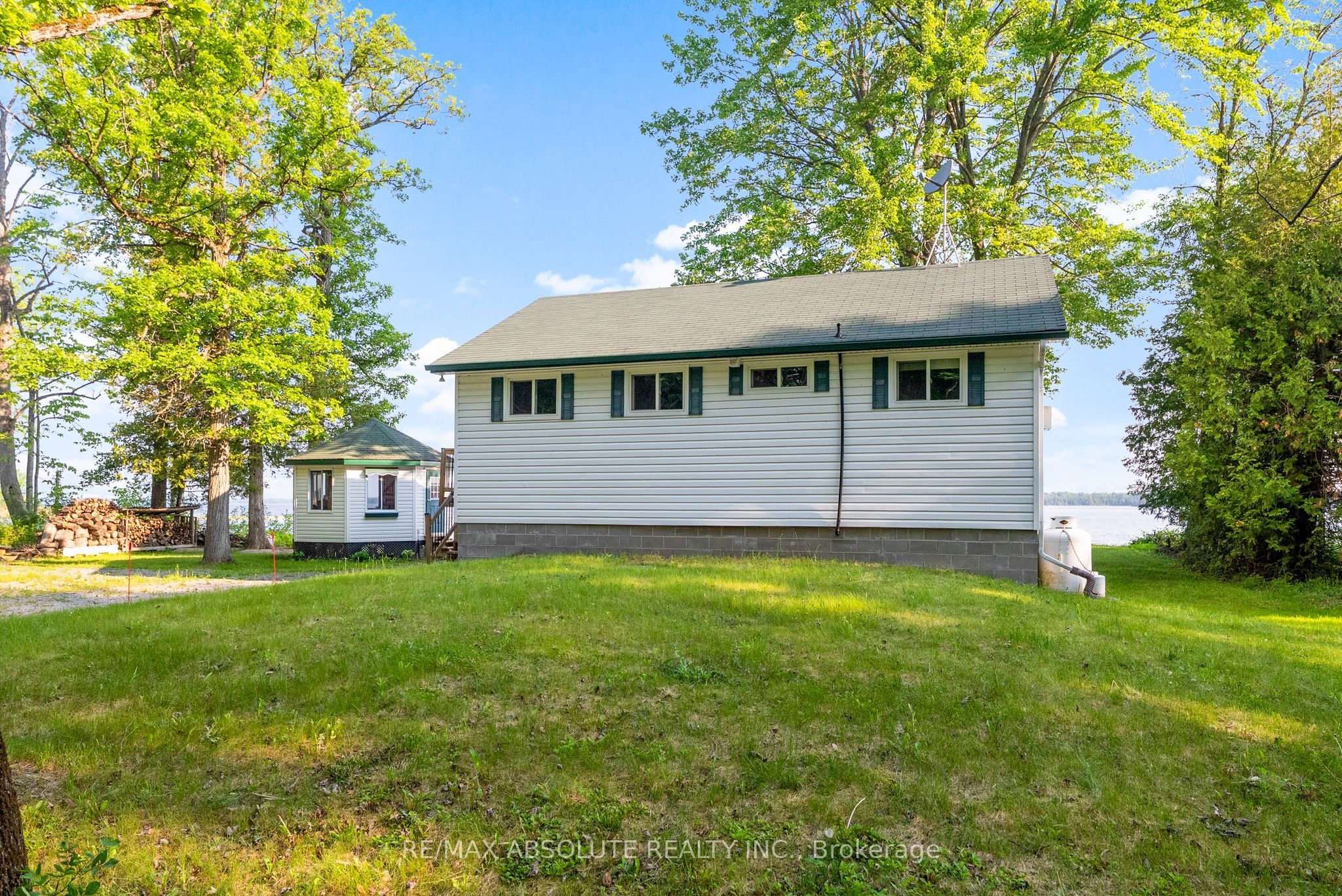 339 Leavoy Lane Property Photo 26