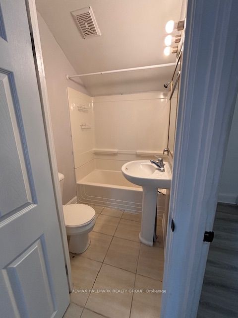 266 Emond Street Property Photo 6